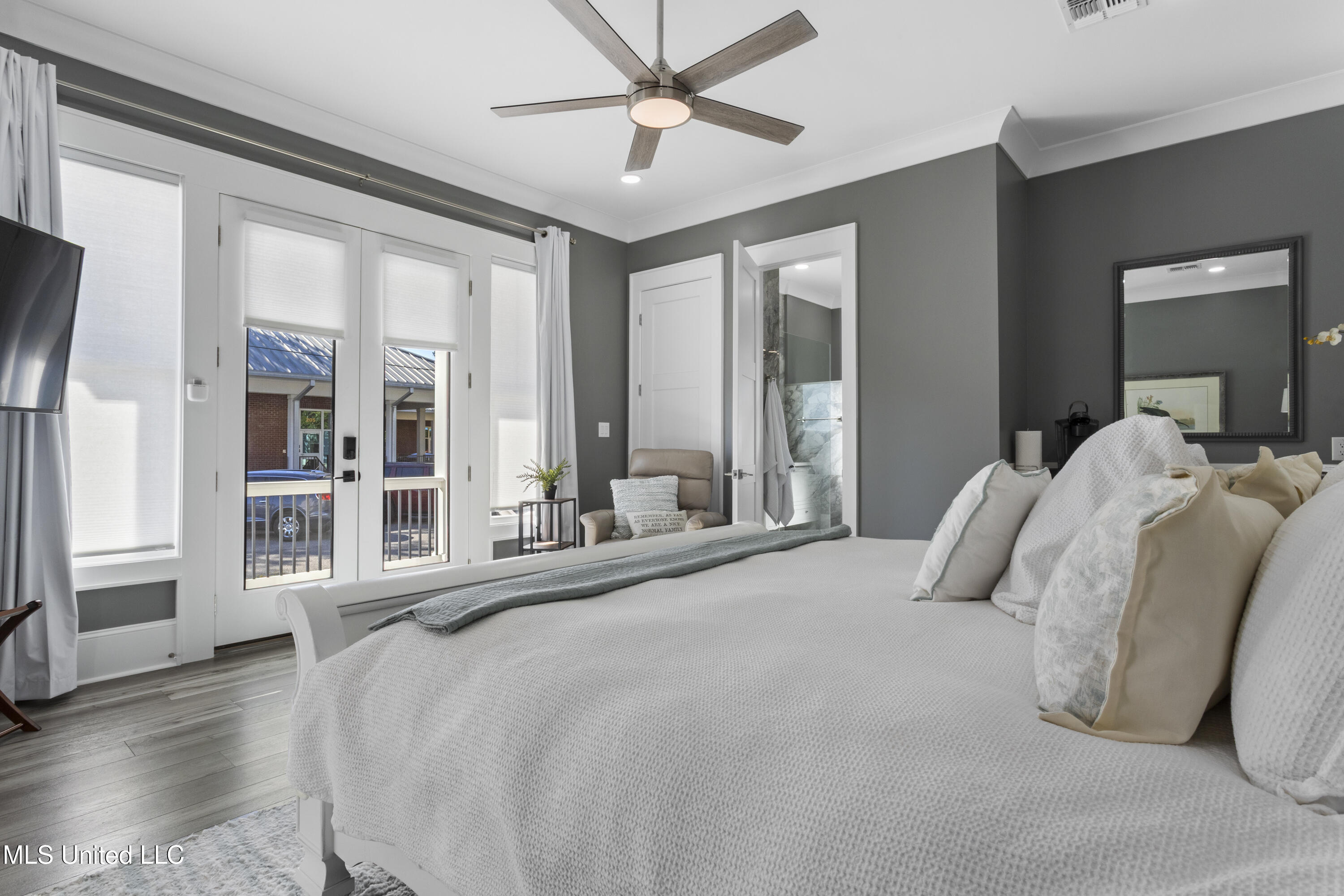 254 W Second Street Property Photo 33