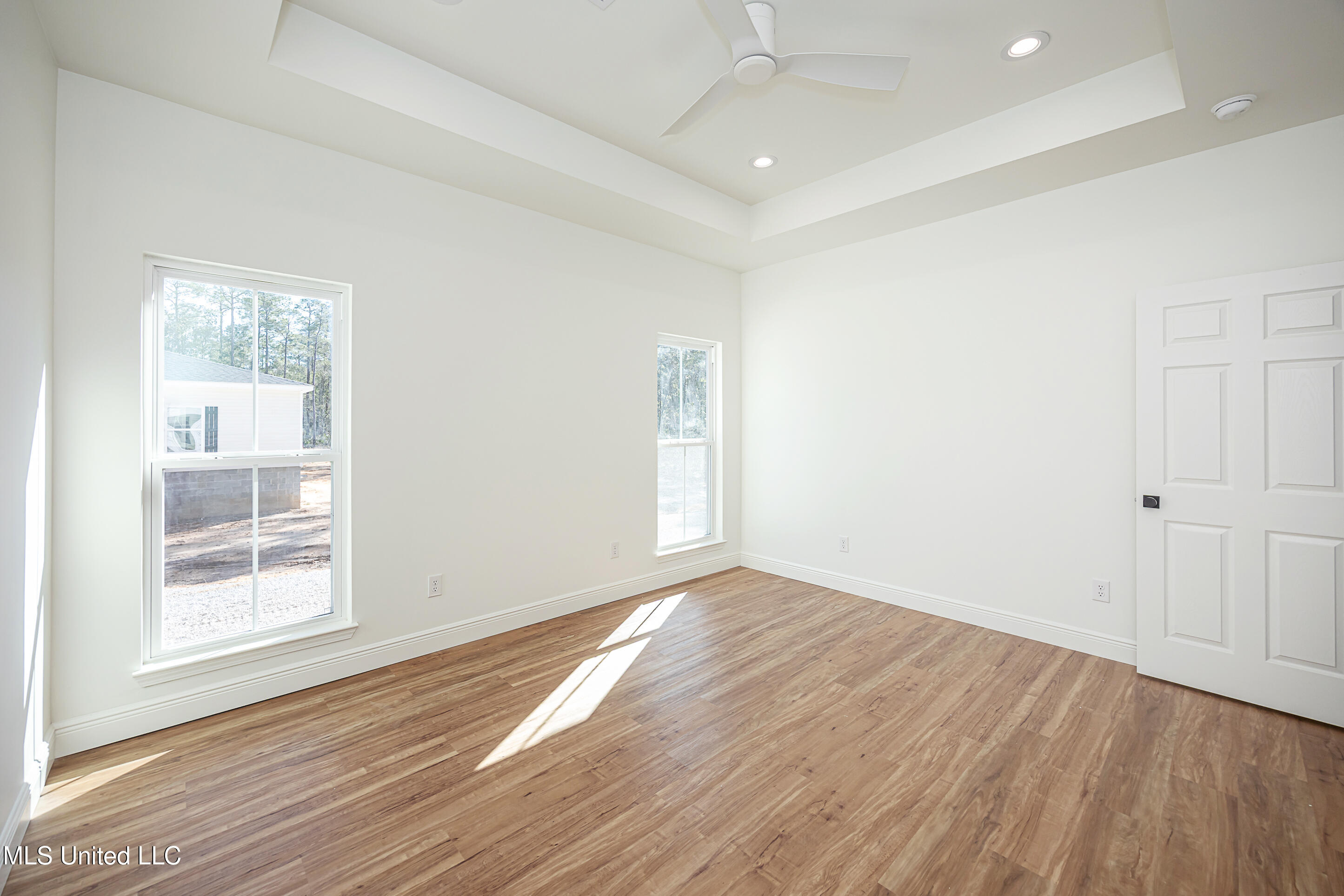 811 Bay Street Property Photo 31