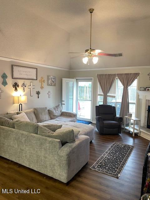 7415 Foxbury Cove Property Photo 2