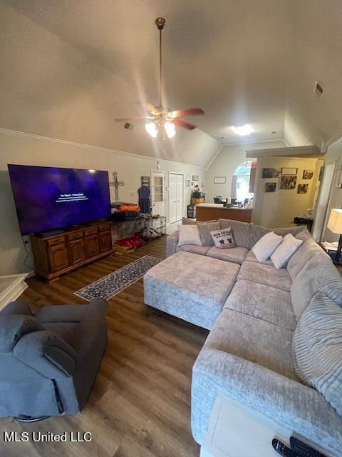 7415 Foxbury Cove Property Photo 4