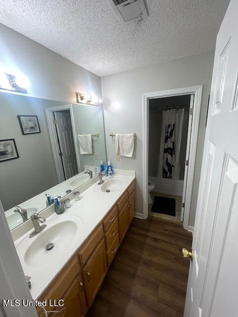 7415 Foxbury Cove Property Photo 8