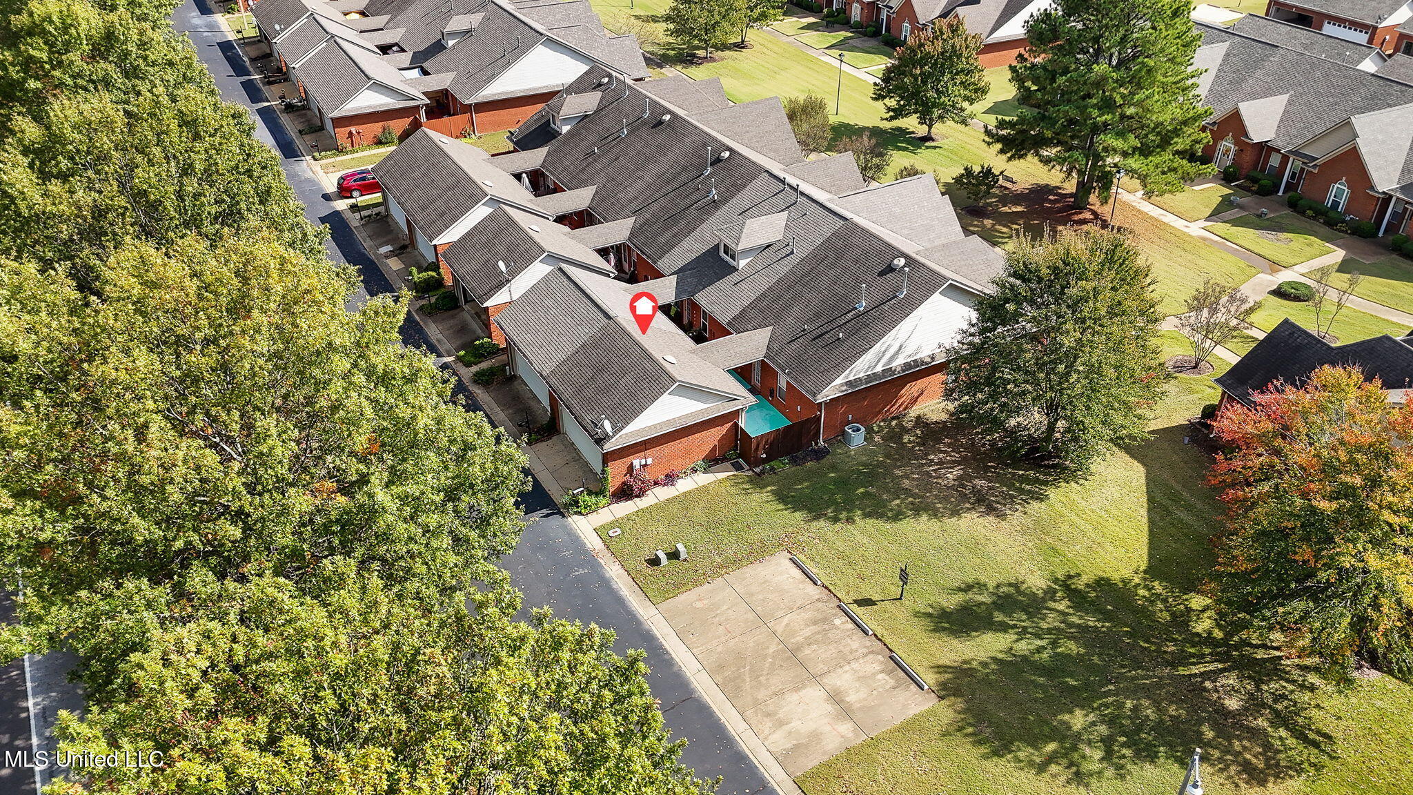 833 N Martin Circle Property Photo 26