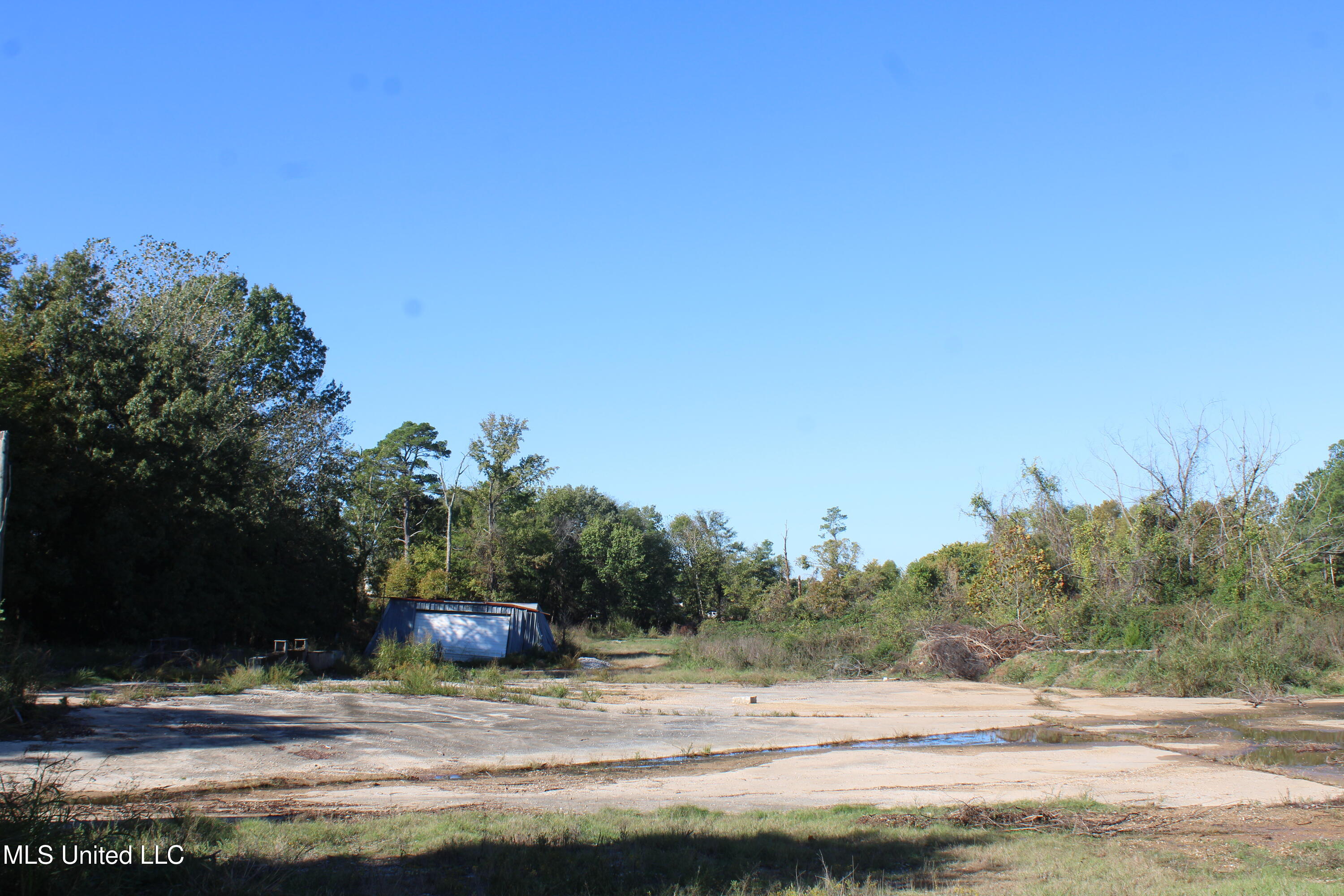 8031 Alexander Road Property Photo 7