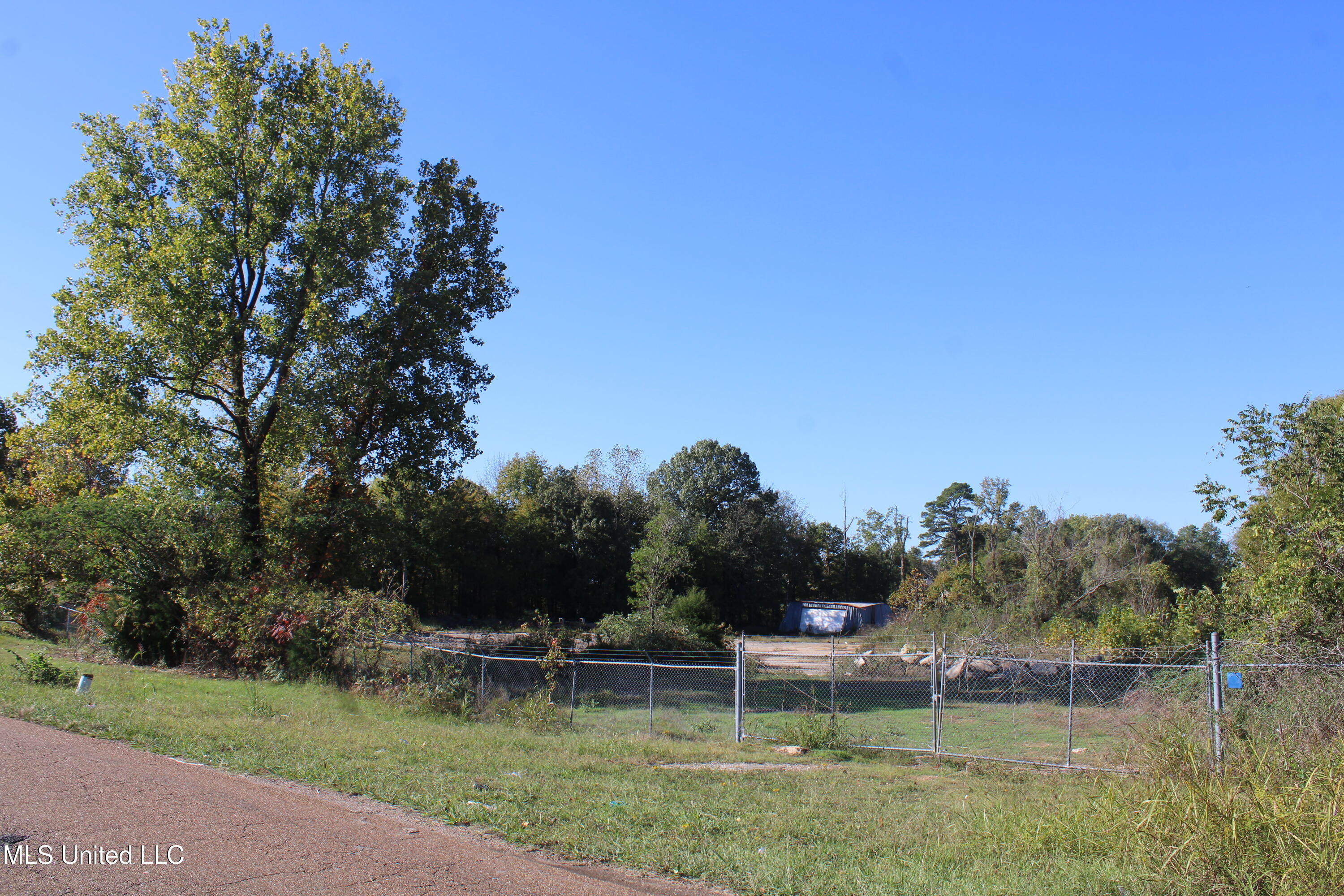 8031 Alexander Road Property Photo 17