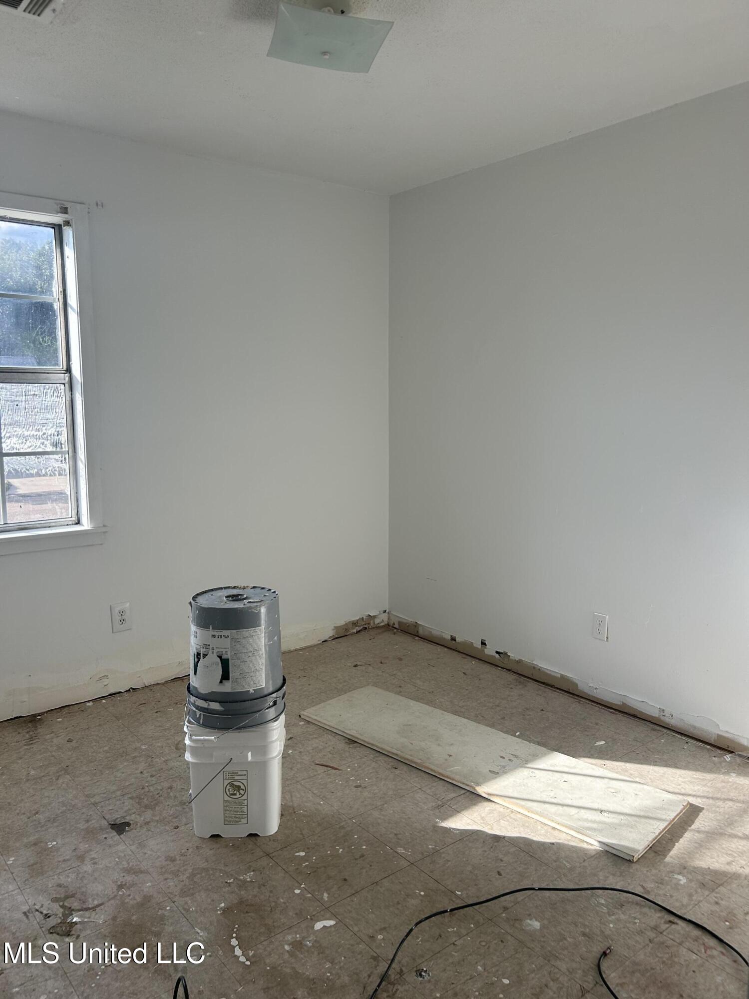 1208 Glendale Circle Property Photo 12