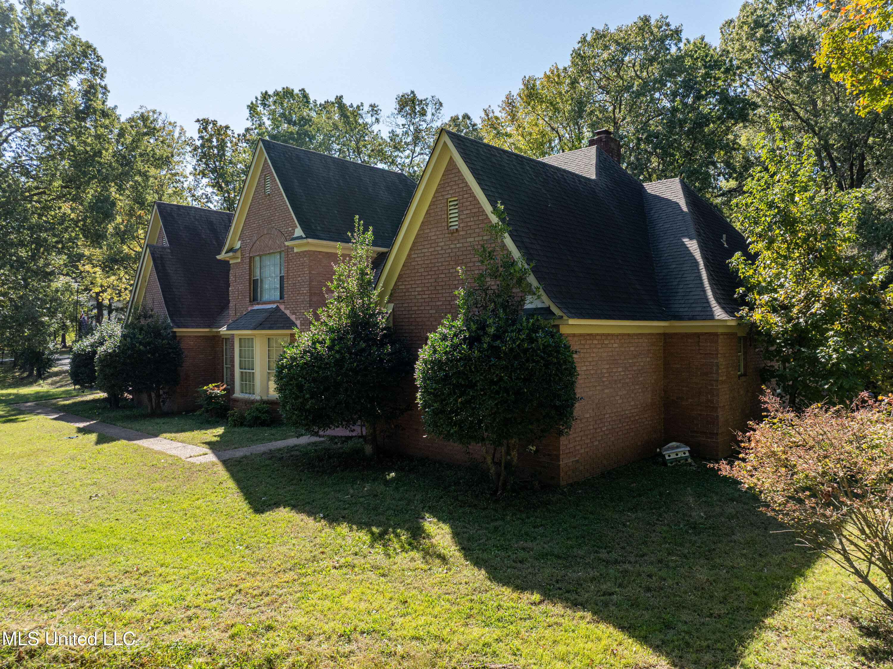 7827 Germantown Road Property Photo 5