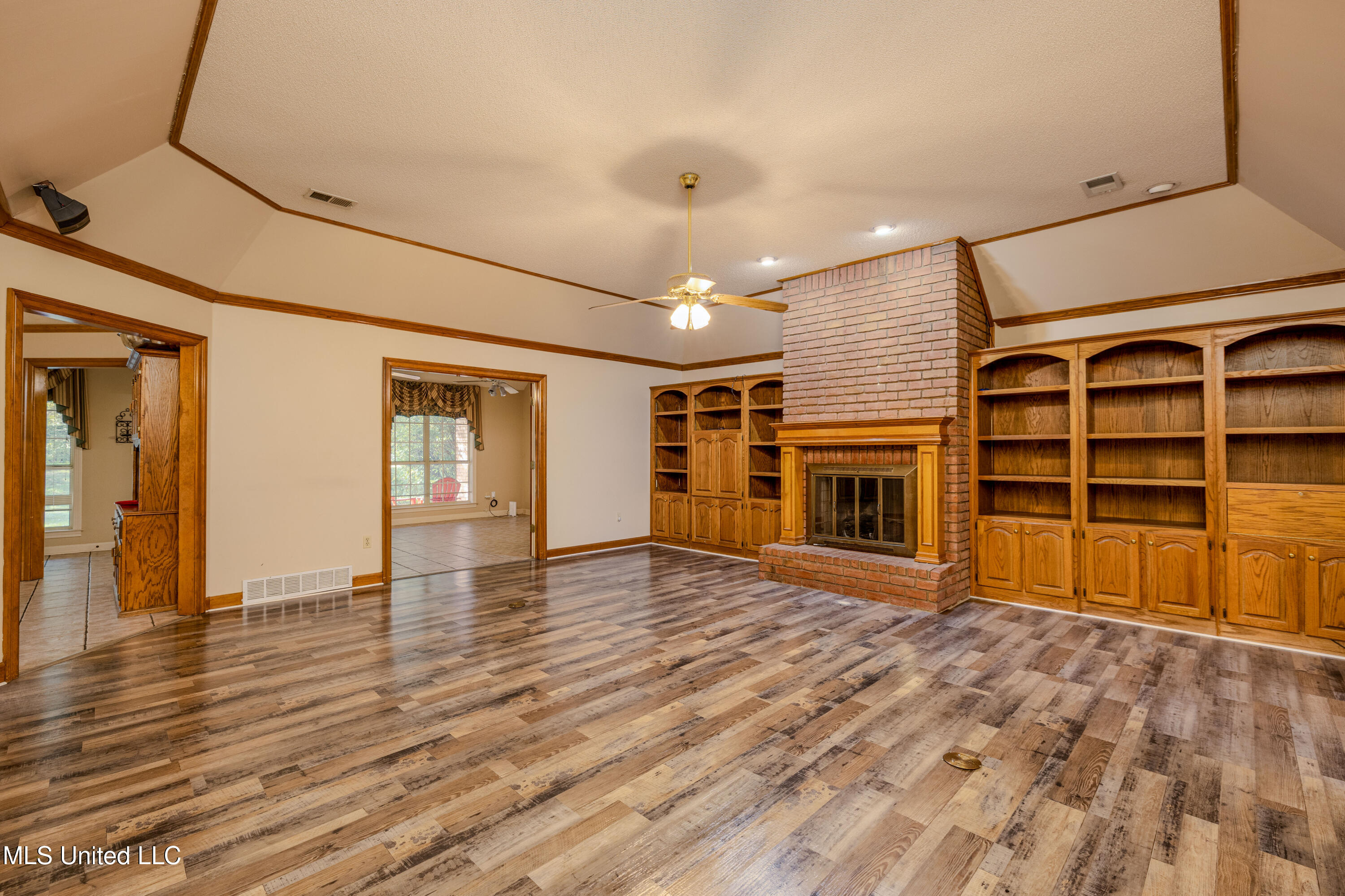 7827 Germantown Road Property Photo 7