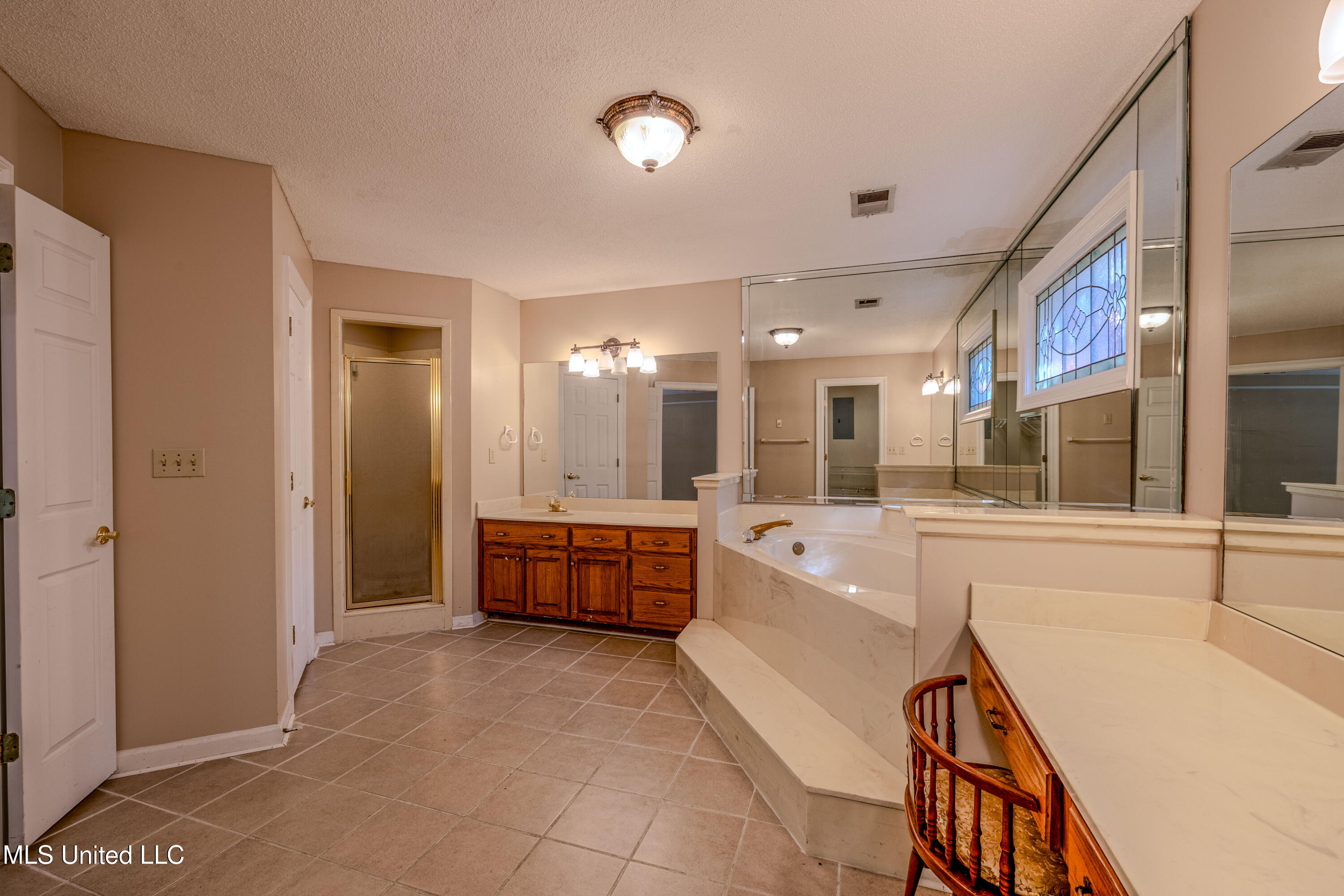 7827 Germantown Road Property Photo 20