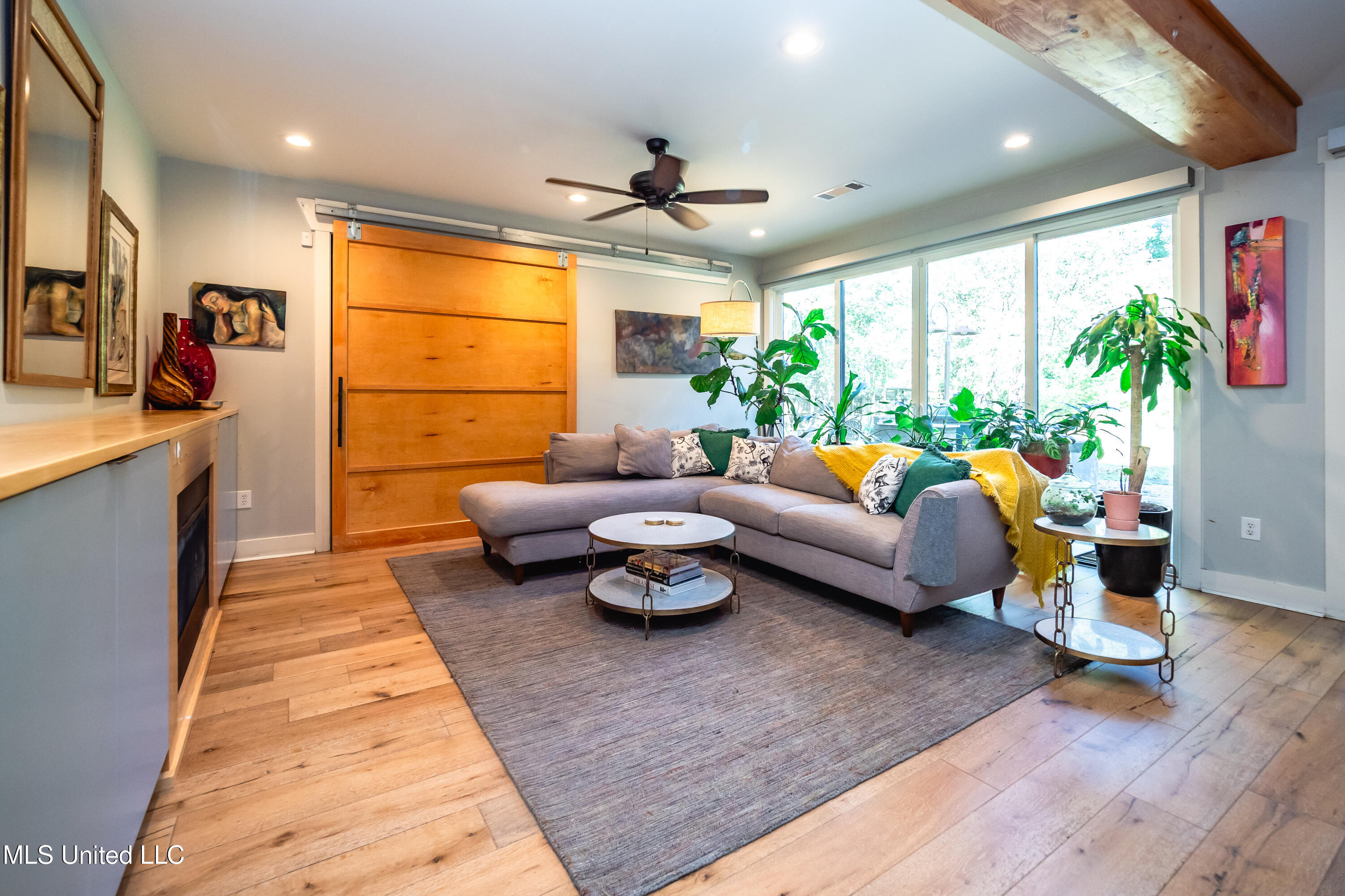 2216 Southwood Road Property Photo 17