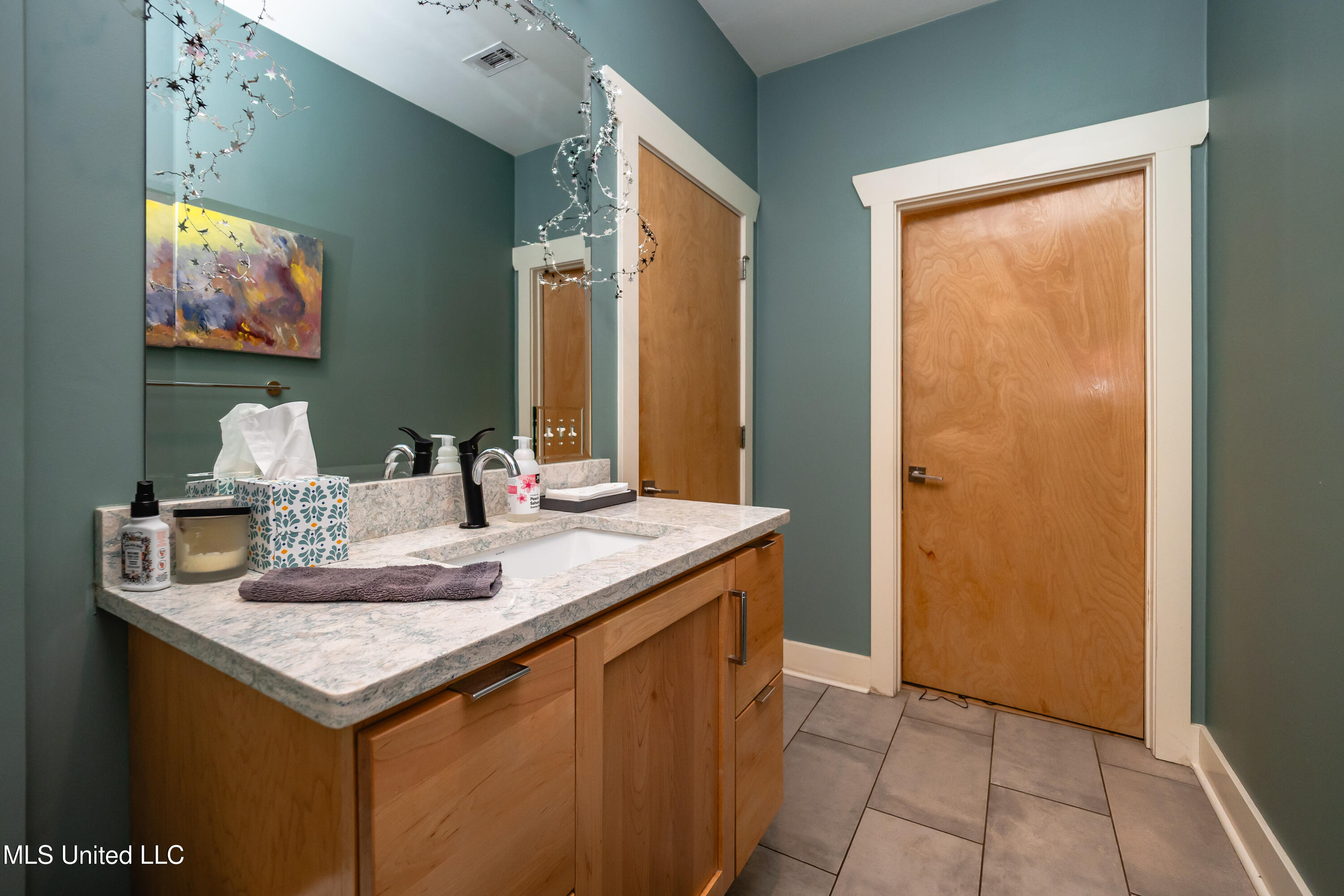 2216 Southwood Road Property Photo 20