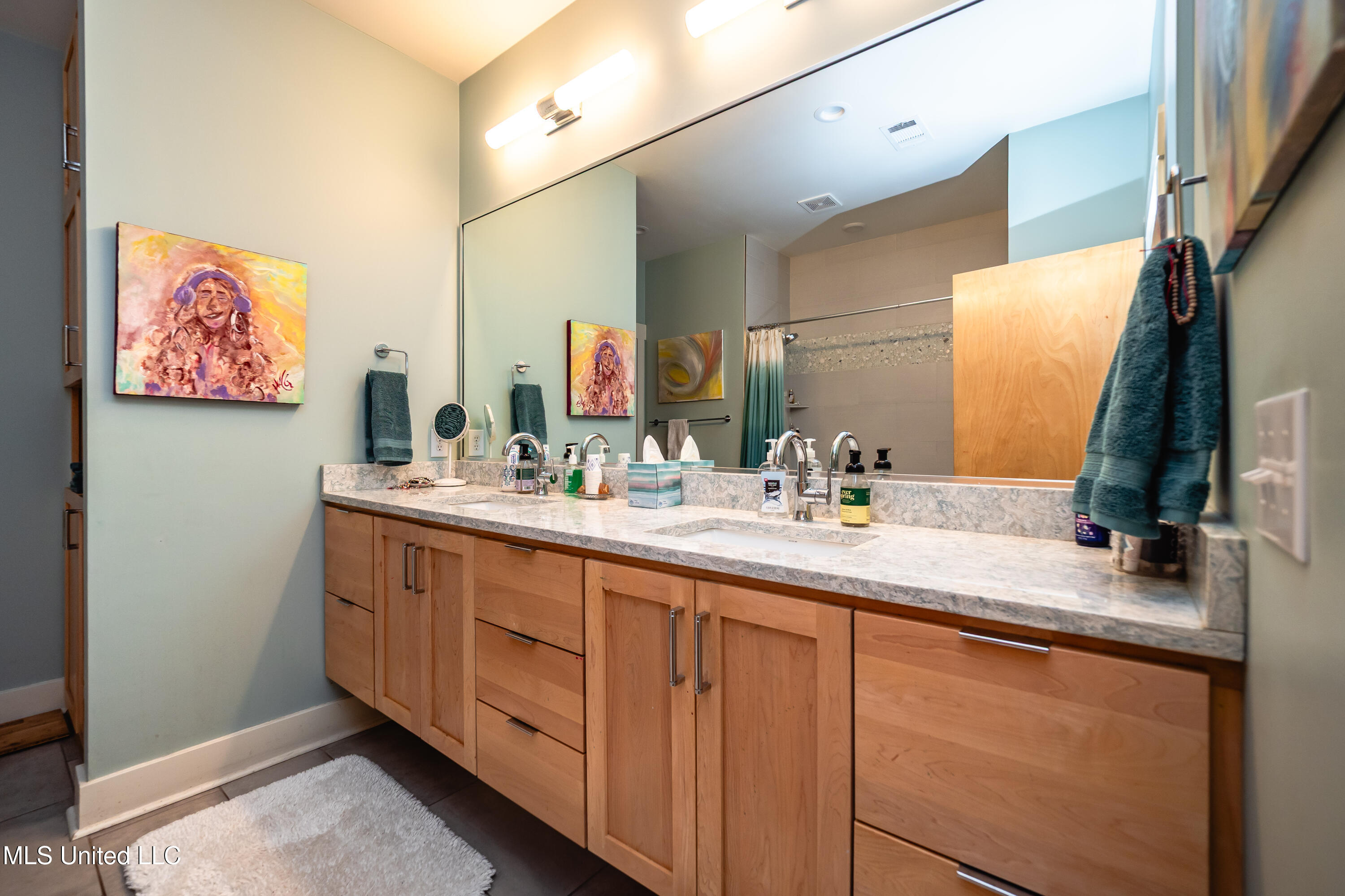 2216 Southwood Road Property Photo 25