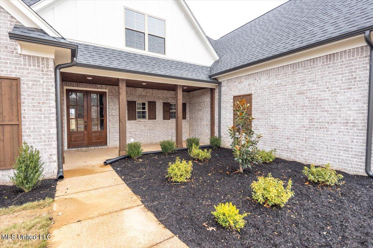 1722 Baisley Drive Property Photo 2