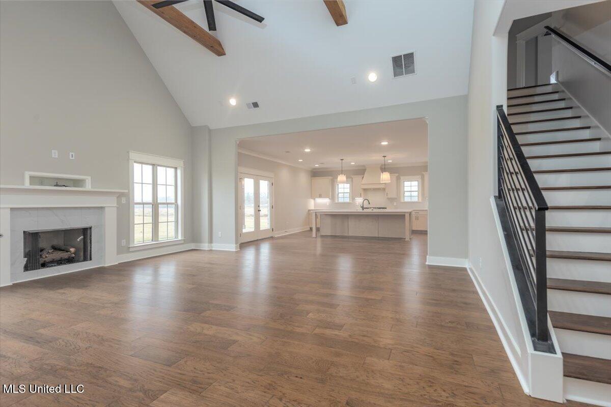 1722 Baisley Drive Property Photo 4