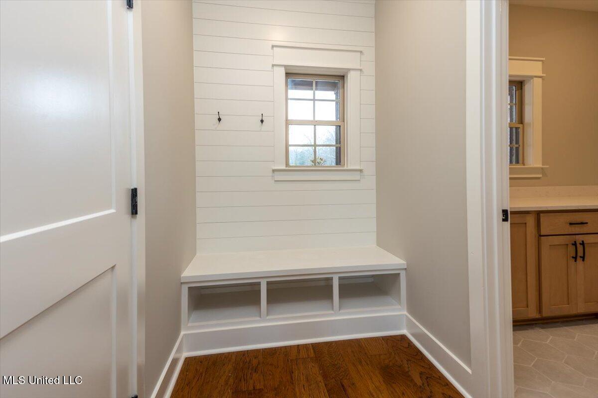 1722 Baisley Drive Property Photo 7