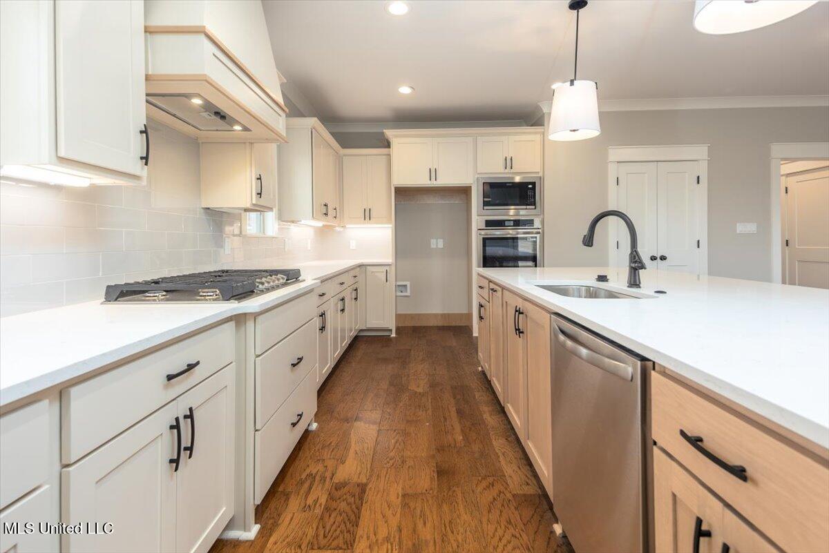 1722 Baisley Drive Property Photo 11