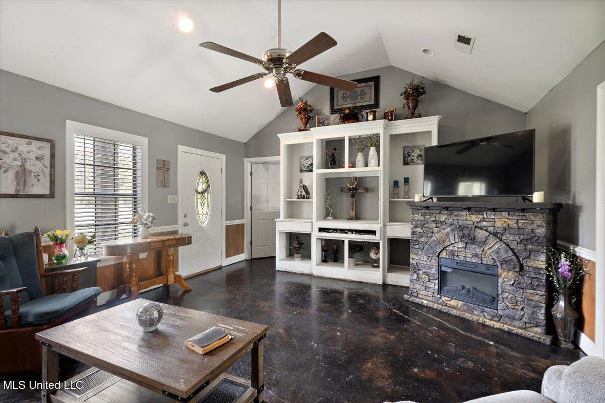 147 Wolverton Drive Property Photo 7