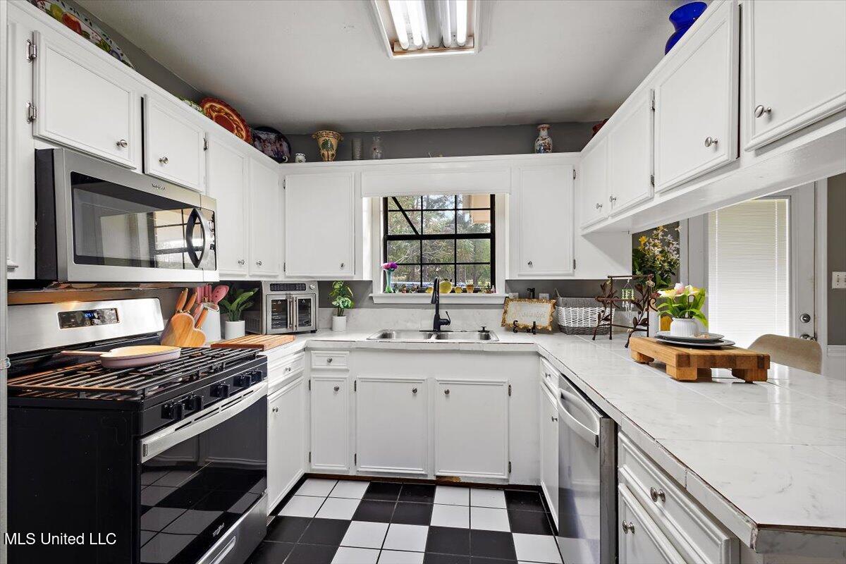 147 Wolverton Drive Property Photo 10