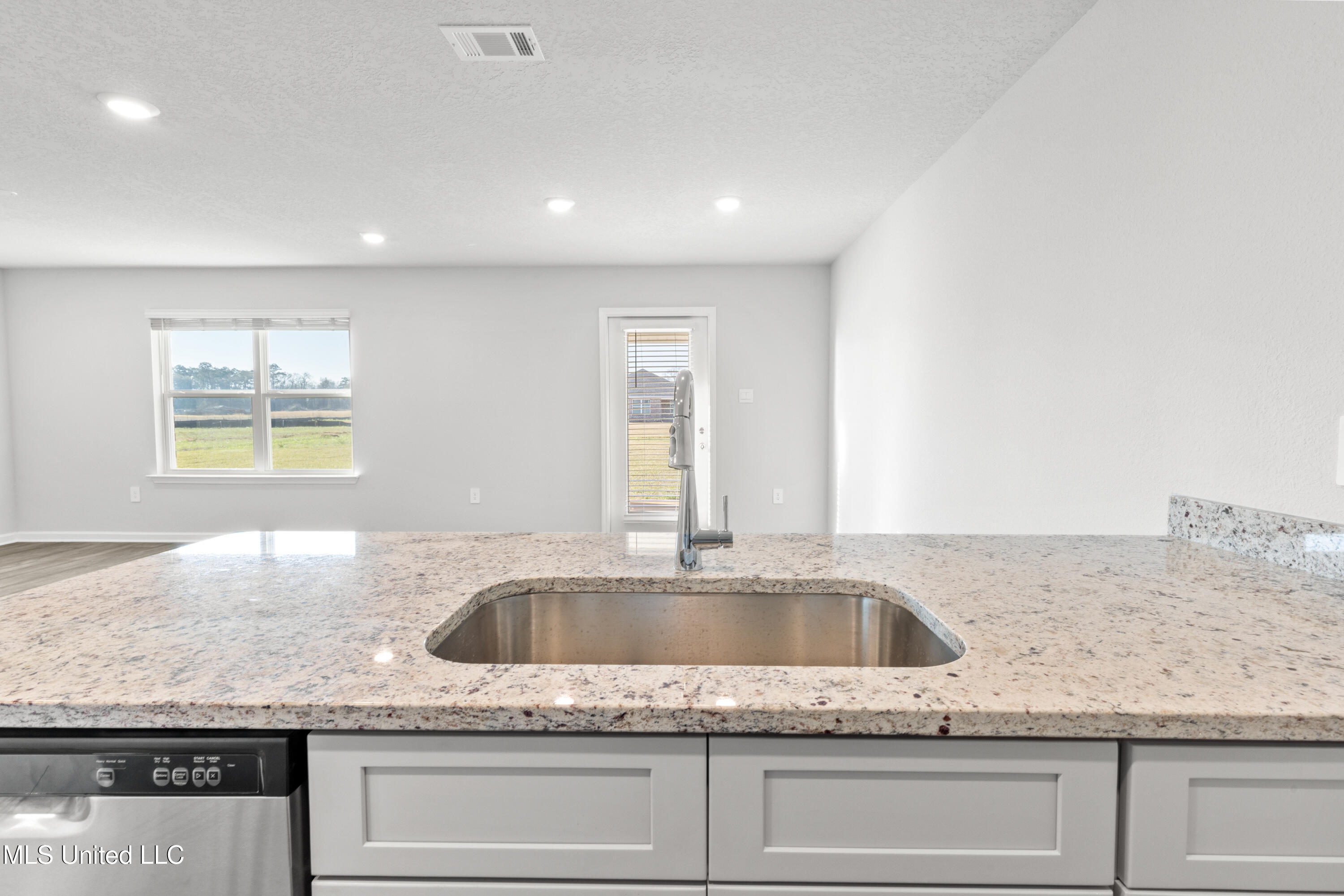 17469 E Sycamore Street Property Photo 15