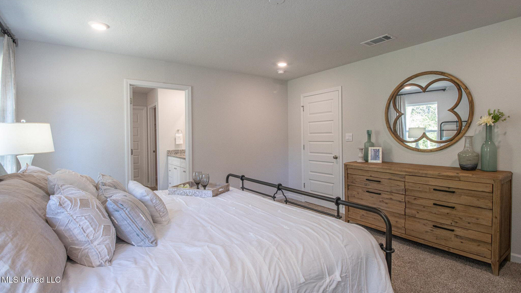 15941 Blue Ridge Drive Property Photo 12