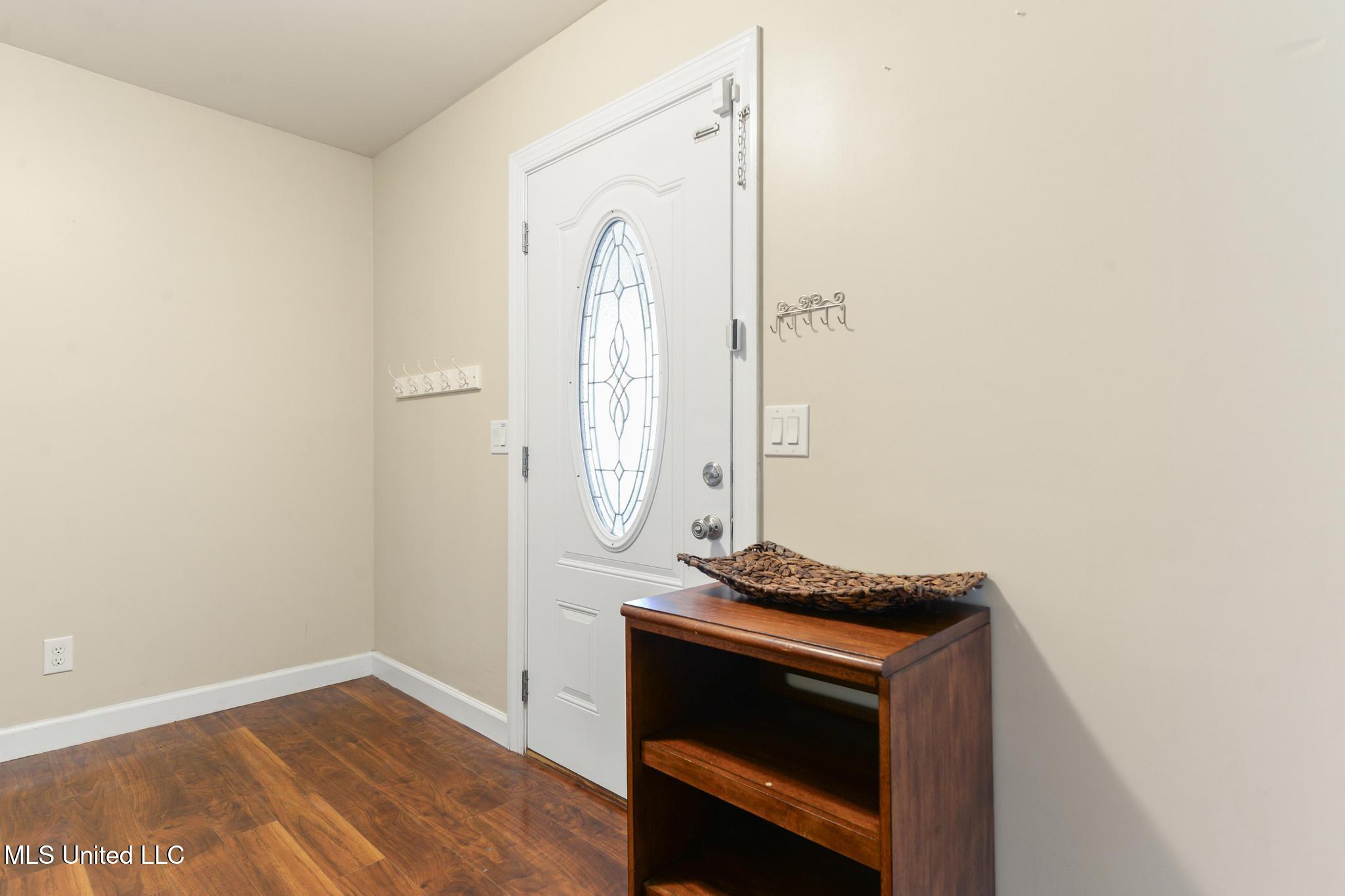 21 E Park Street Property Photo 3