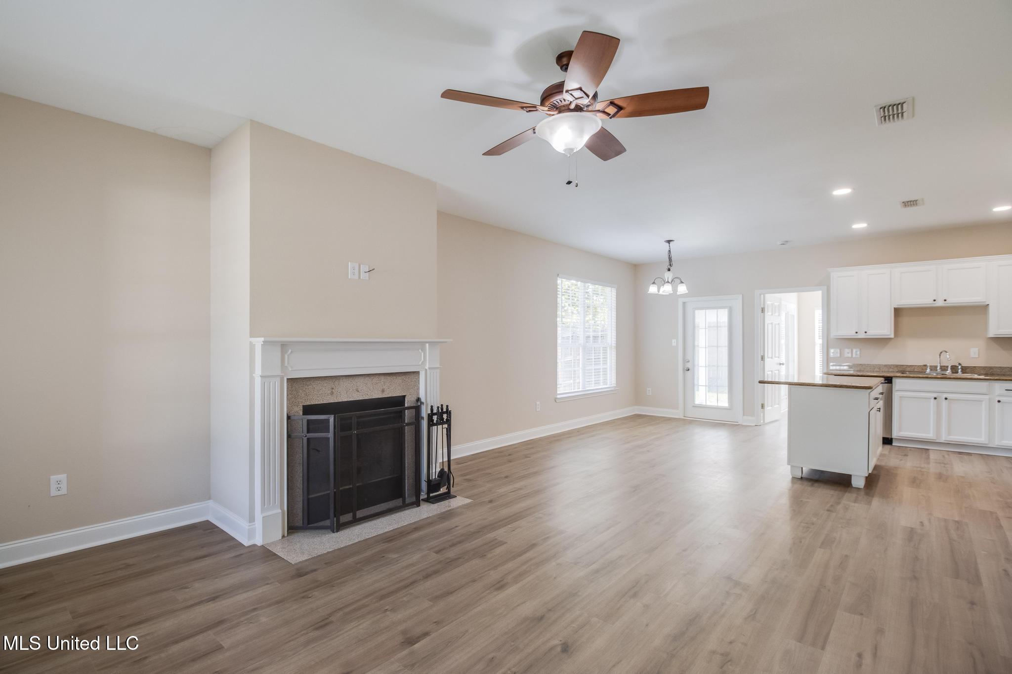 11352 Mia Drive Property Photo 2