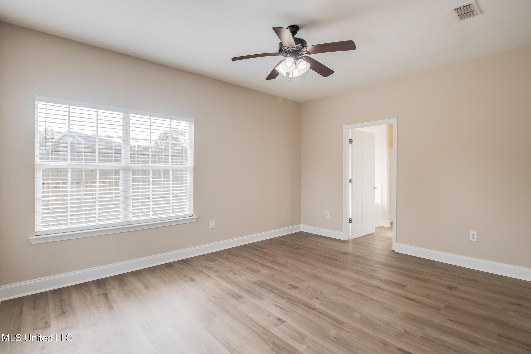 11352 Mia Drive Property Photo 7