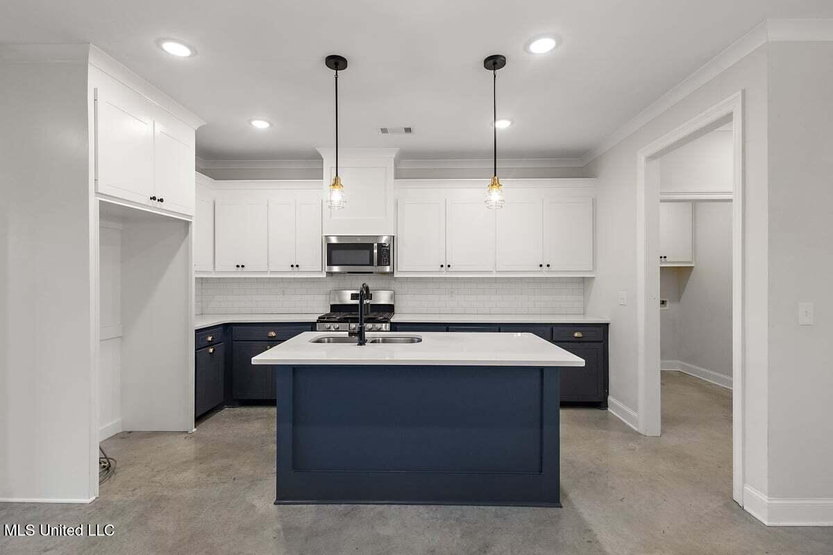 517 Birchwood Boulevard Property Photo 7