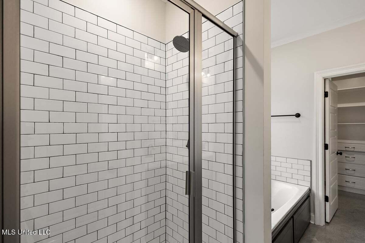 517 Birchwood Boulevard Property Photo 15