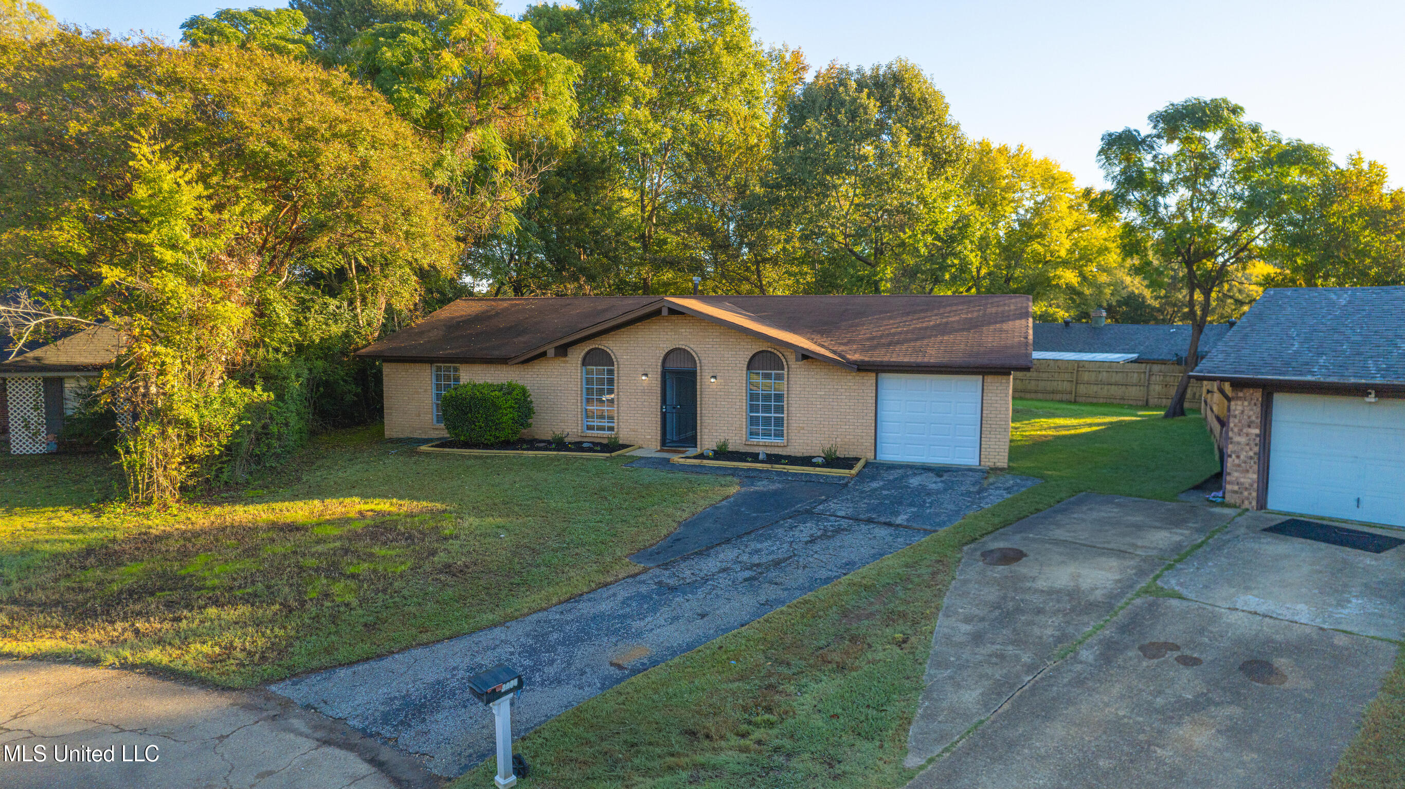 7274 Downing Cove Property Photo 24