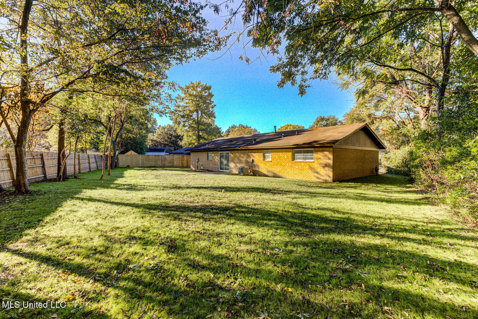 7274 Downing Cove Property Photo 29