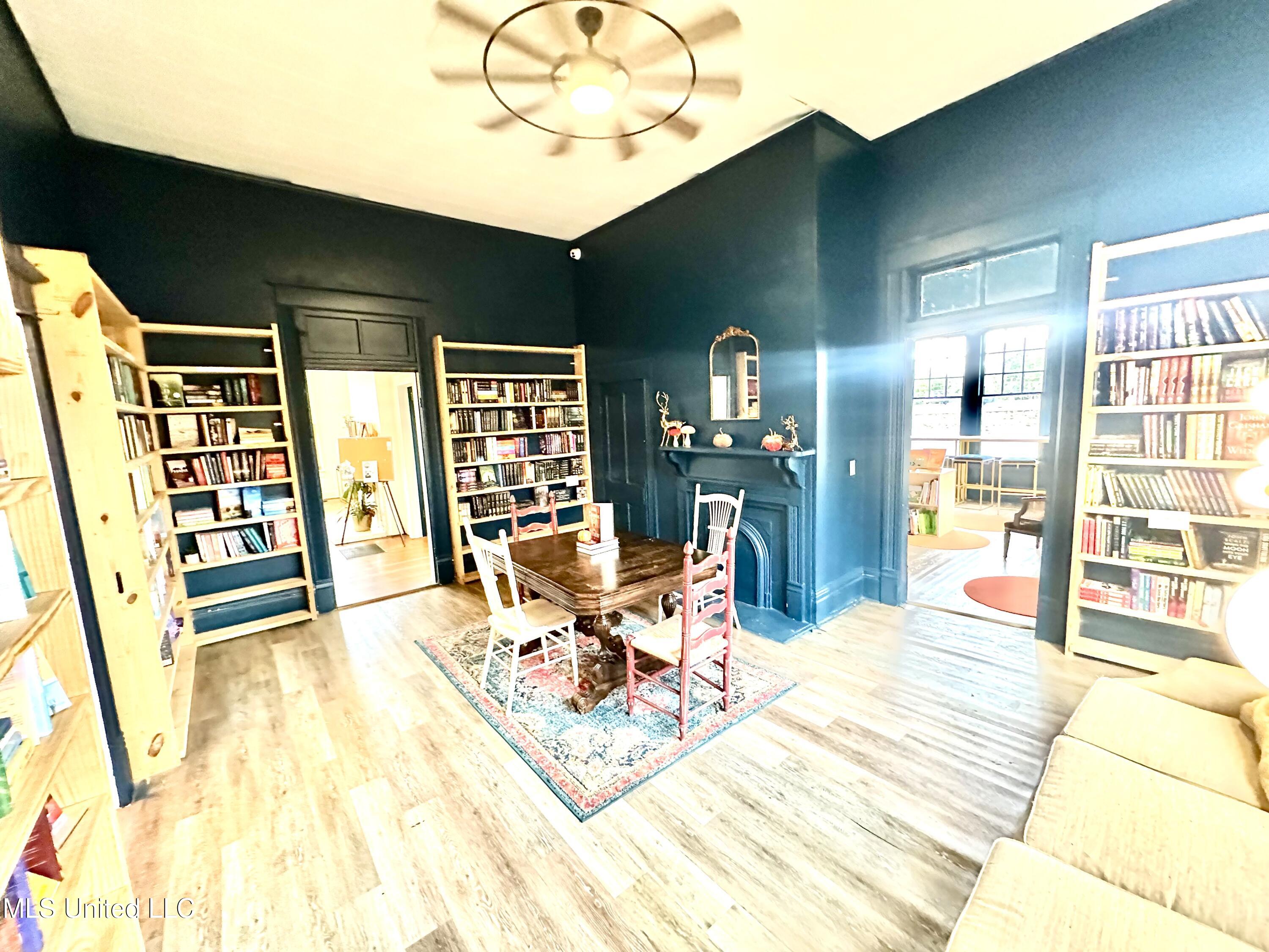 512 W Monticello Street Property Photo 4
