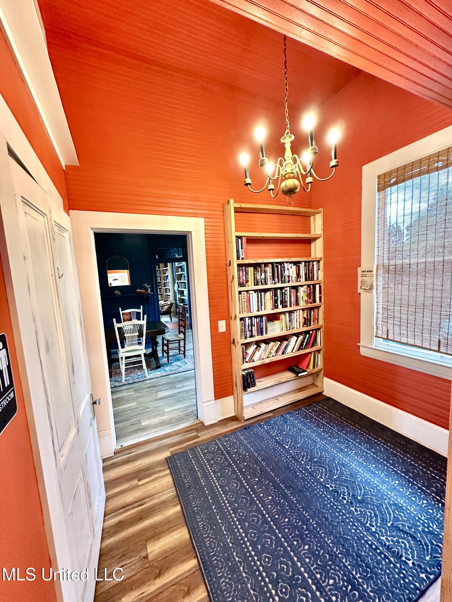 512 W Monticello Street Property Photo 12