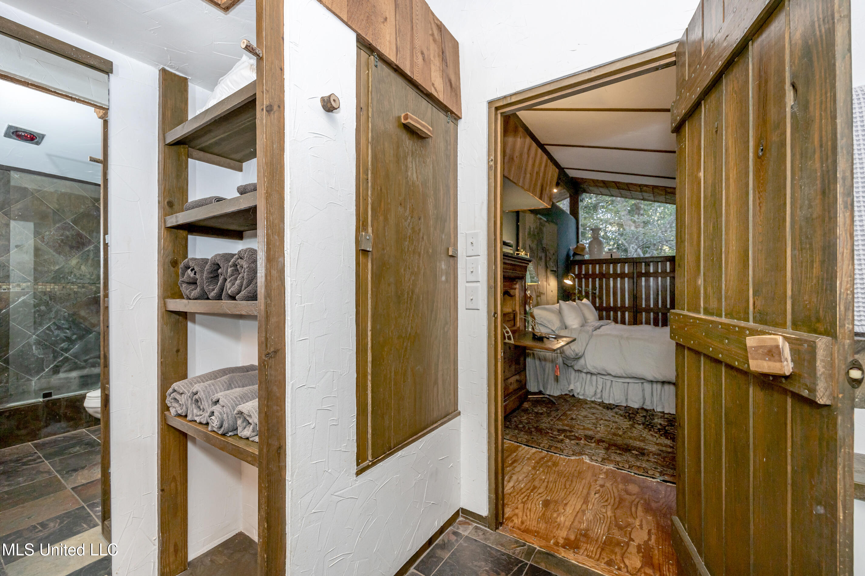 1103 Le Voyageur Drive Property Photo 37