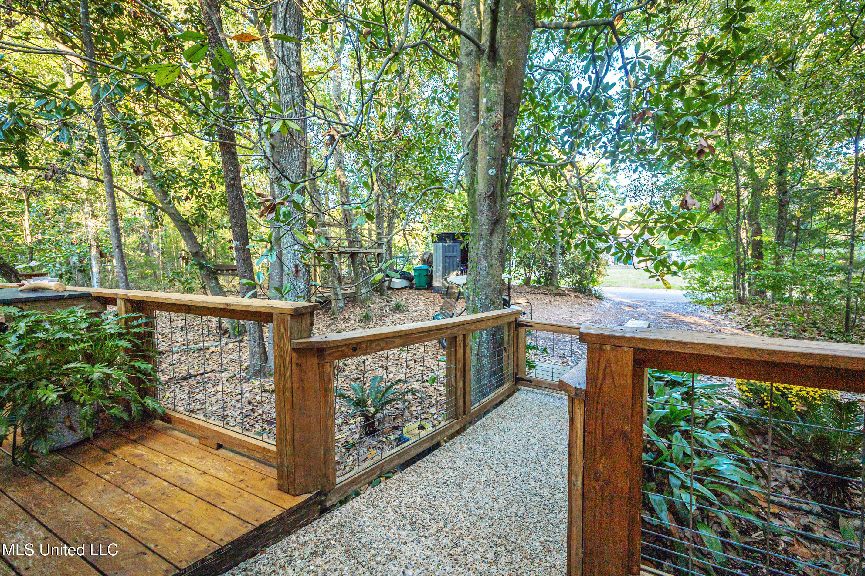 1103 Le Voyageur Drive Property Photo 111