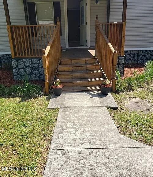 7310 Pineview Drive Property Photo 6