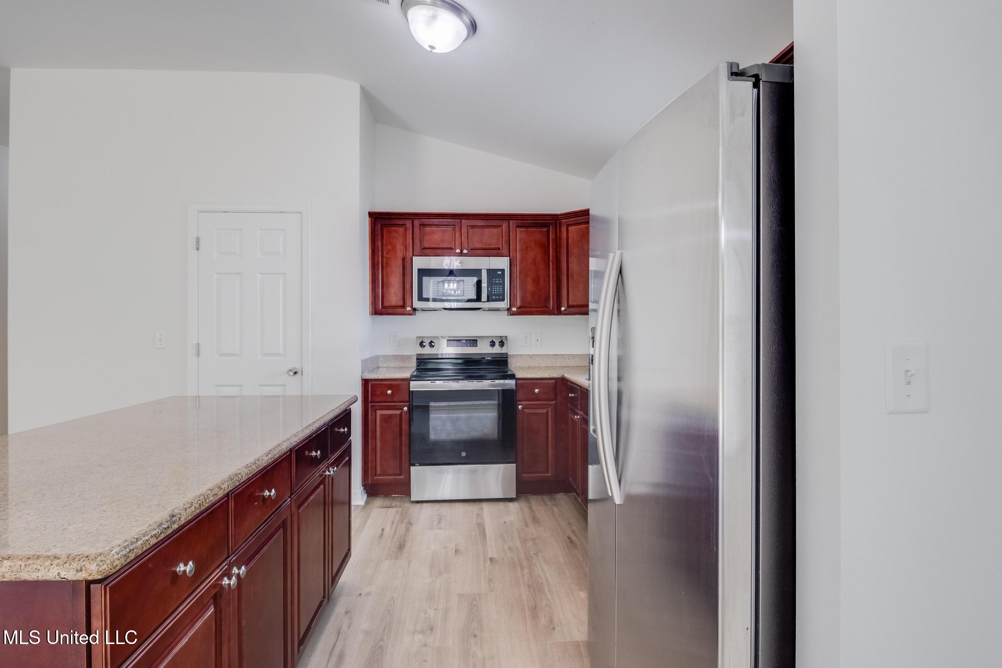 13110 Turtle Creek Parkway Property Photo 6