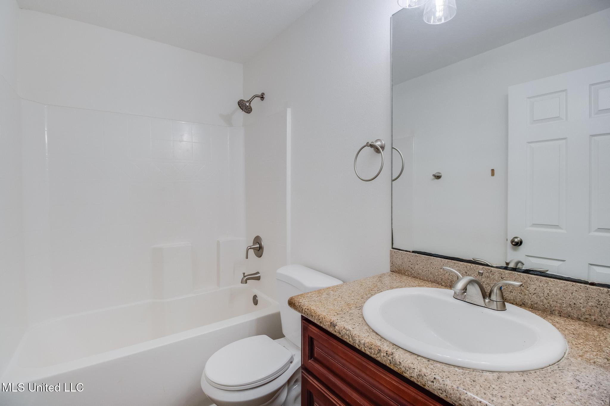 13110 Turtle Creek Parkway Property Photo 14