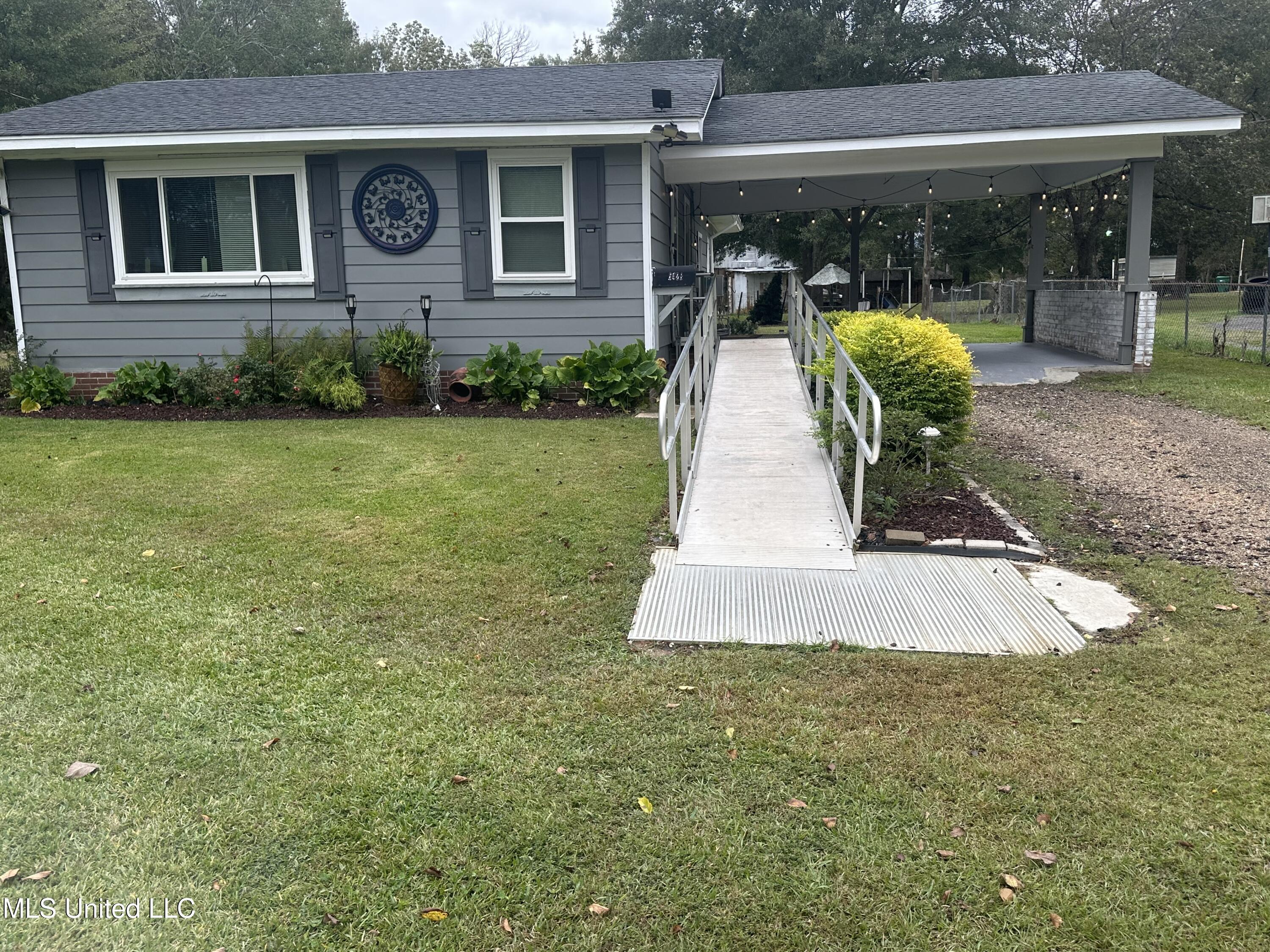 5428 Terry Road Property Photo 2