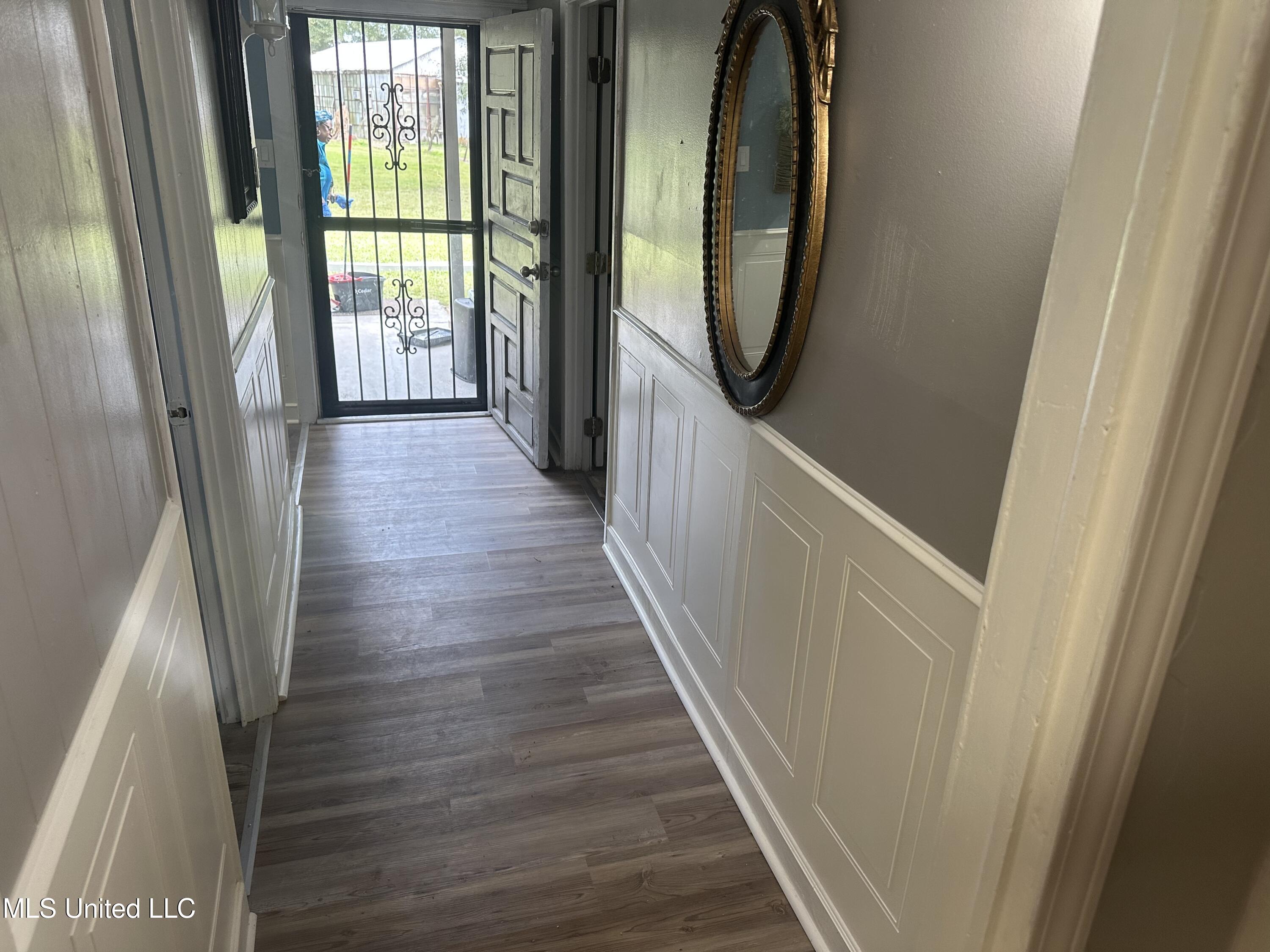 5428 Terry Road Property Photo 6