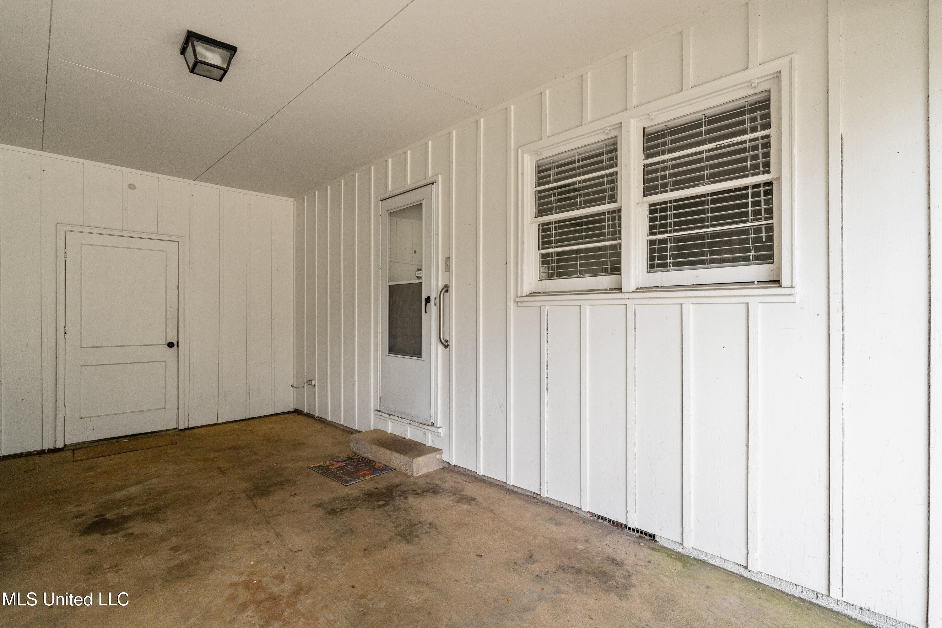 915 Kraner Lane Property Photo 5