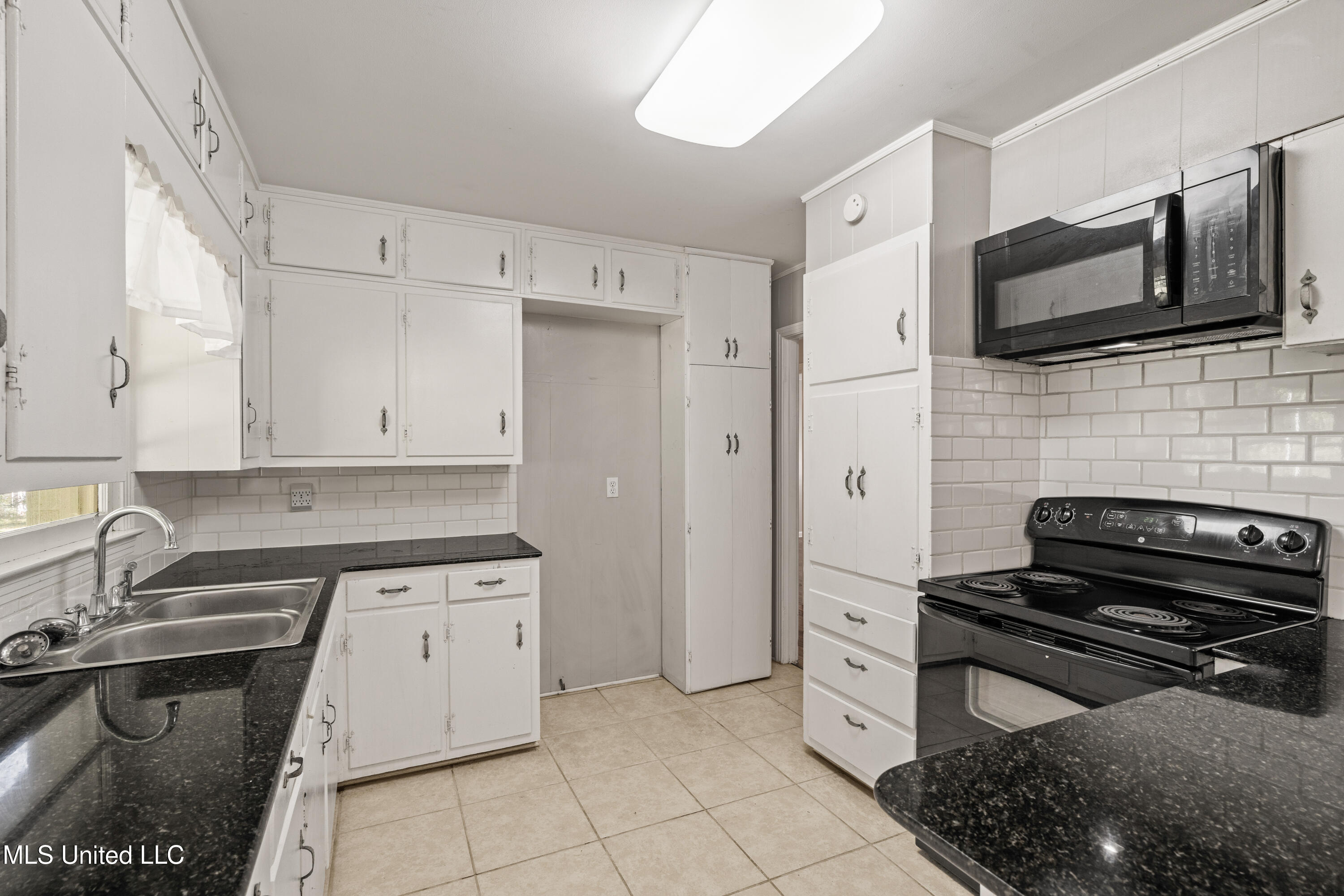 915 Kraner Lane Property Photo 16