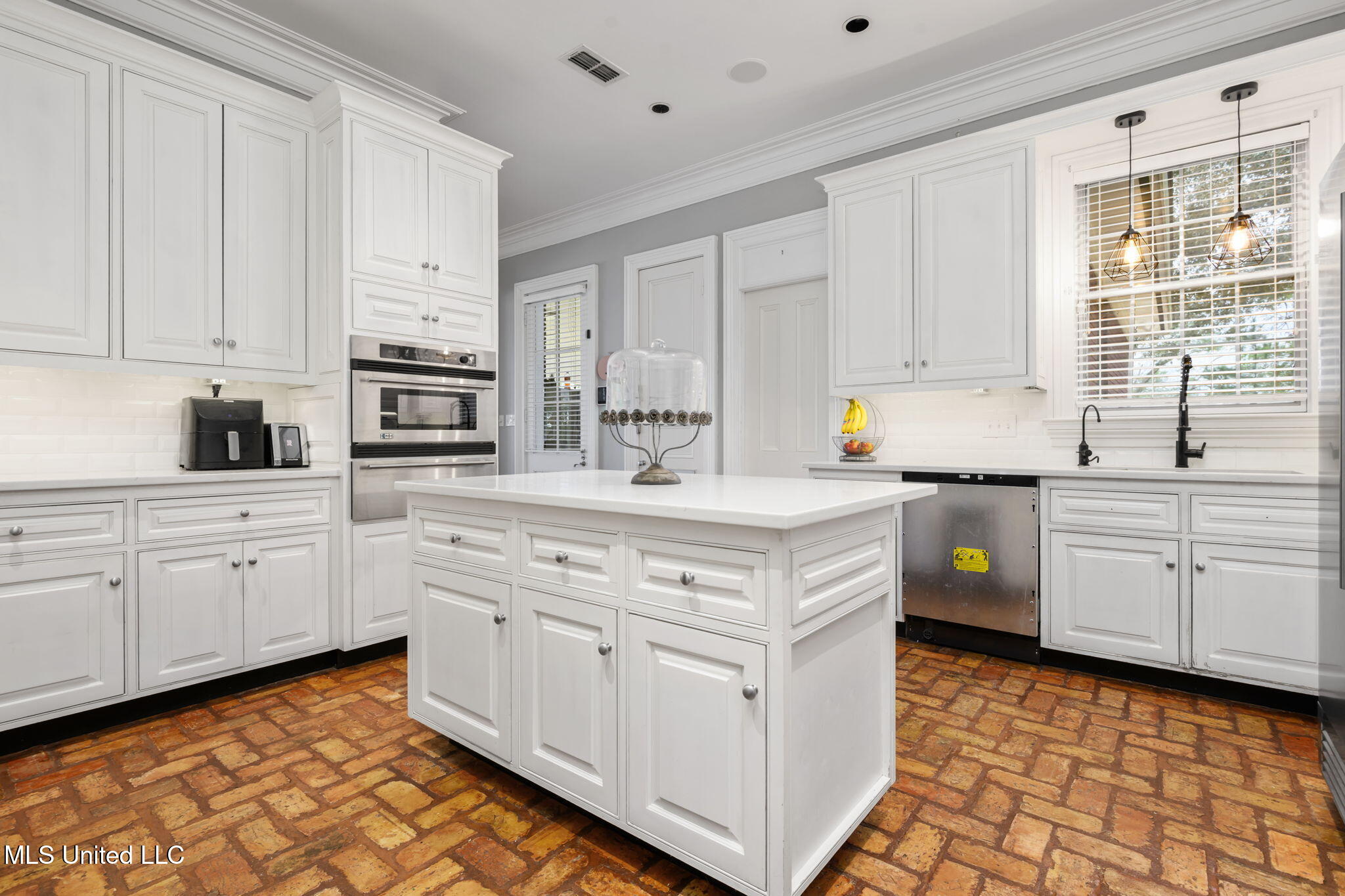 454 Earlville Road Property Photo 24