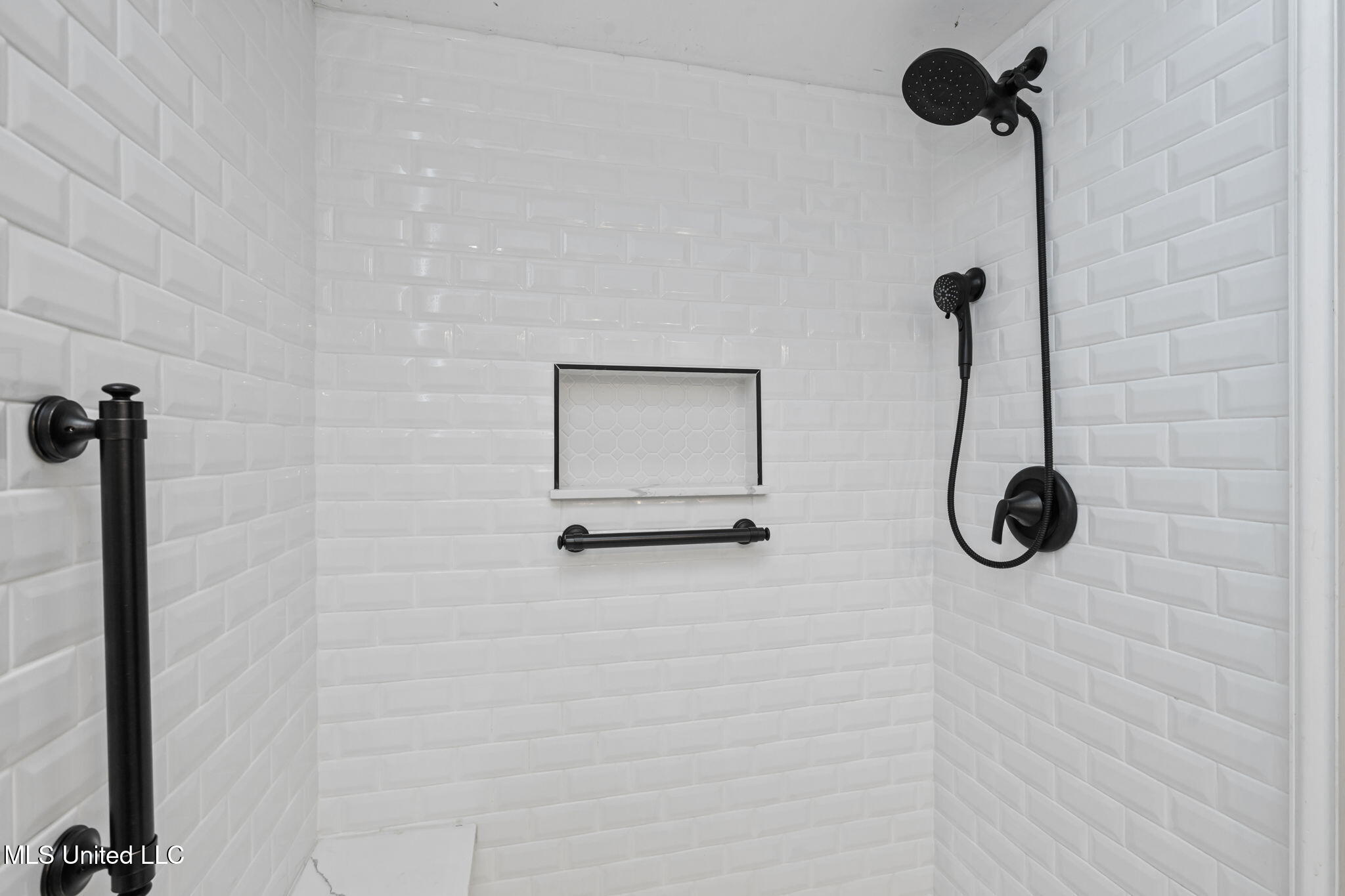 454 Earlville Road Property Photo 32