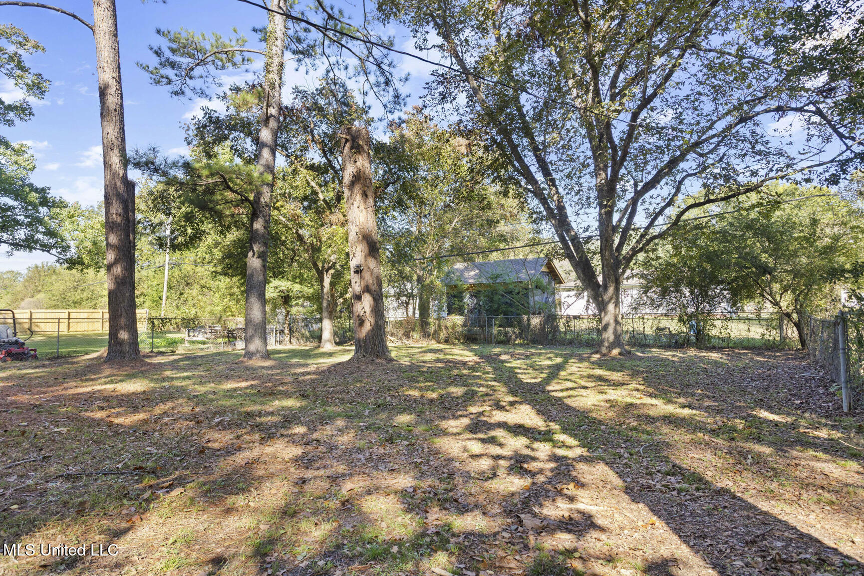 4162 Dearing Street Property Photo 5