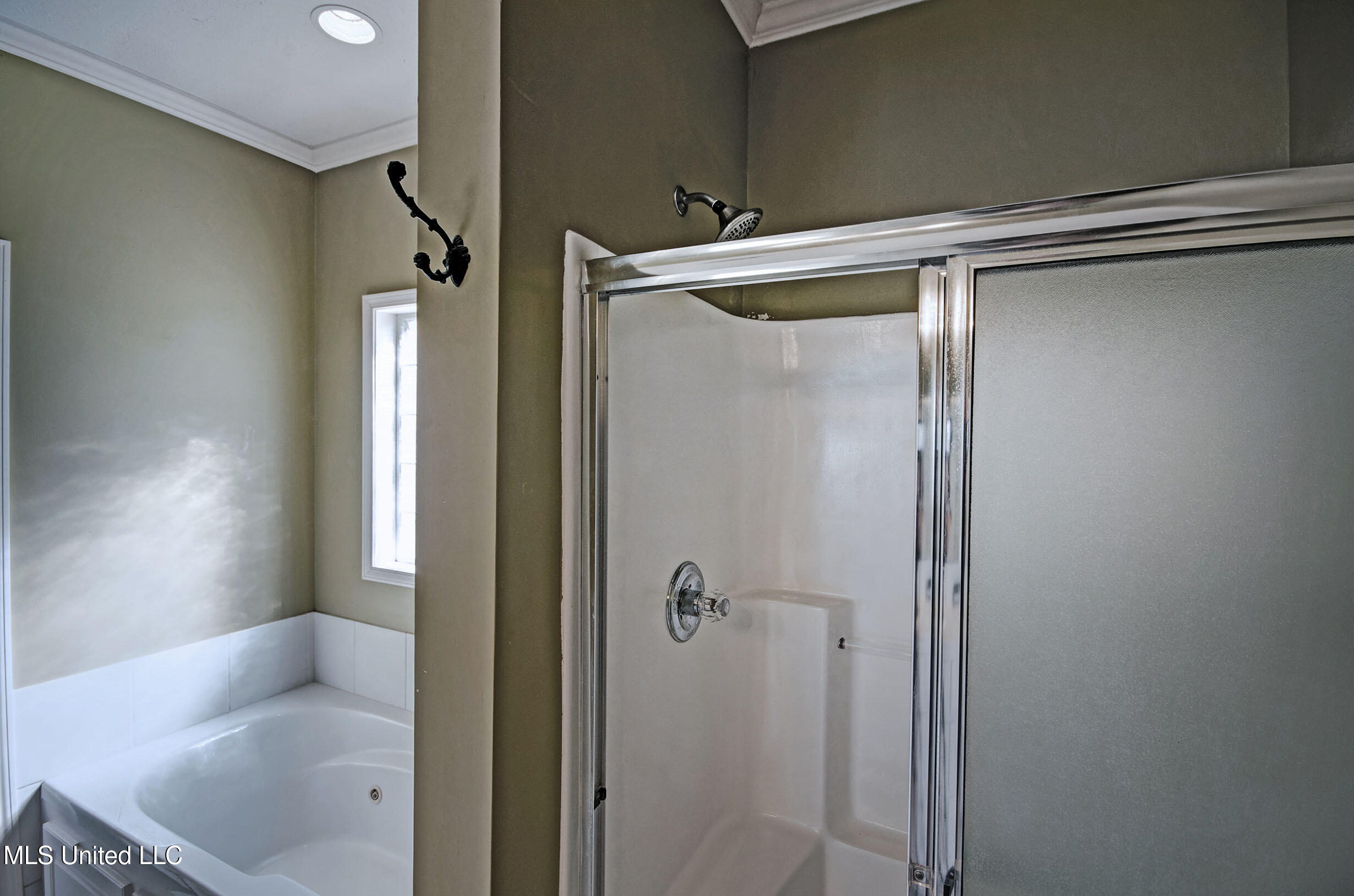 135 Seville Way Property Photo 16