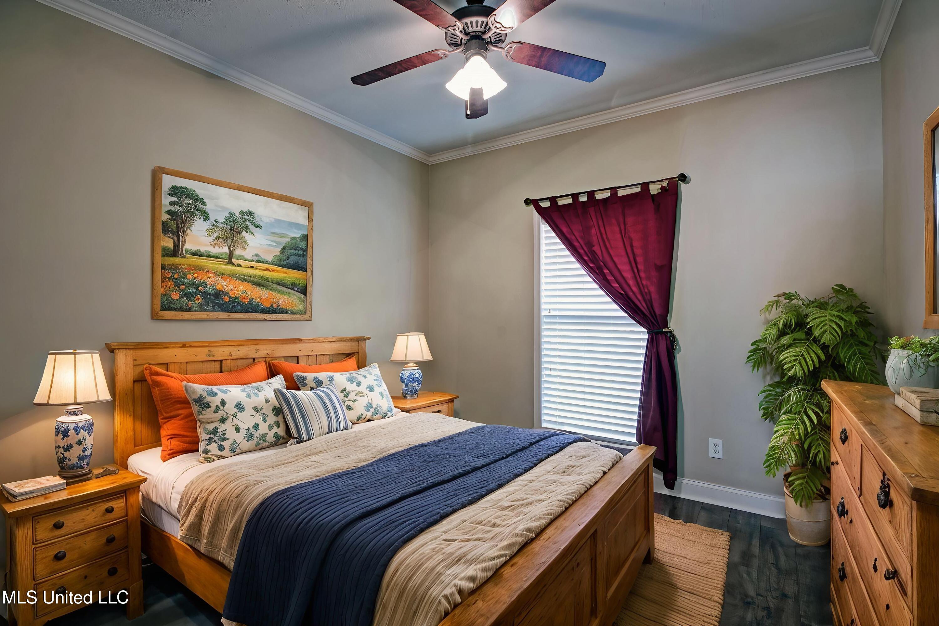 135 Seville Way Property Photo 18