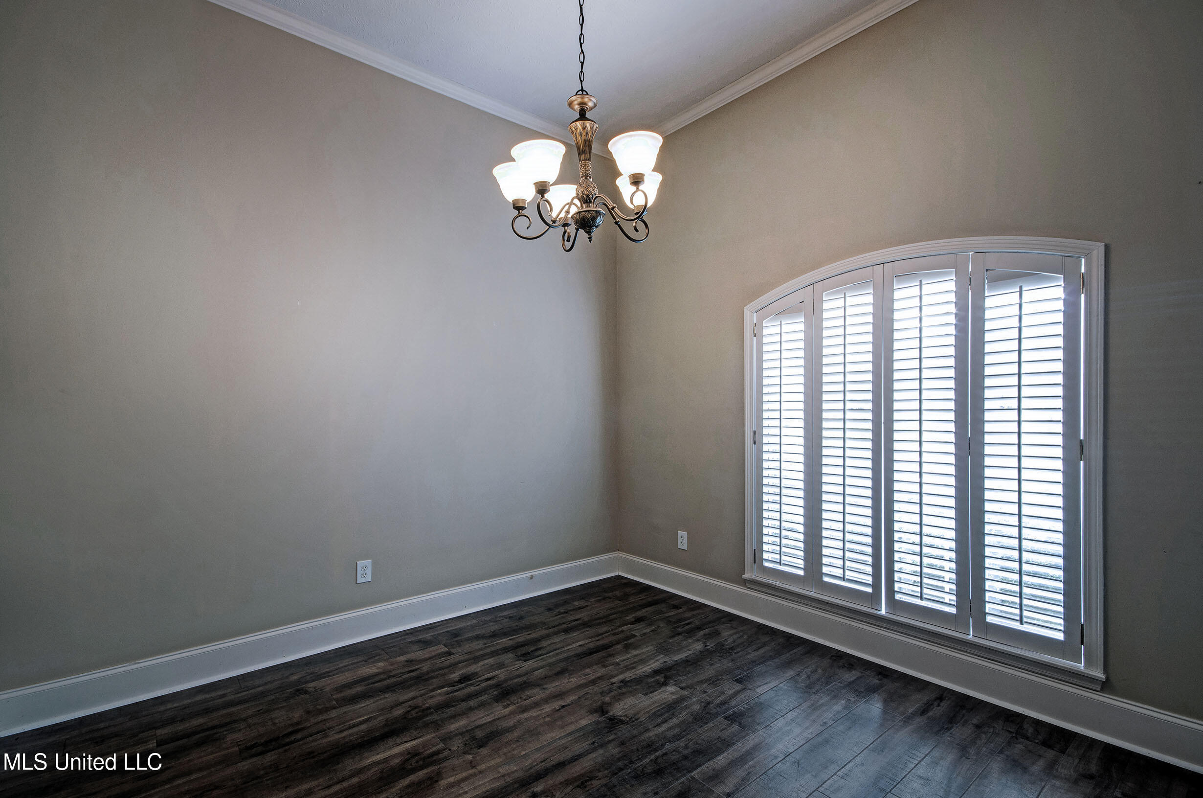 135 Seville Way Property Photo 21