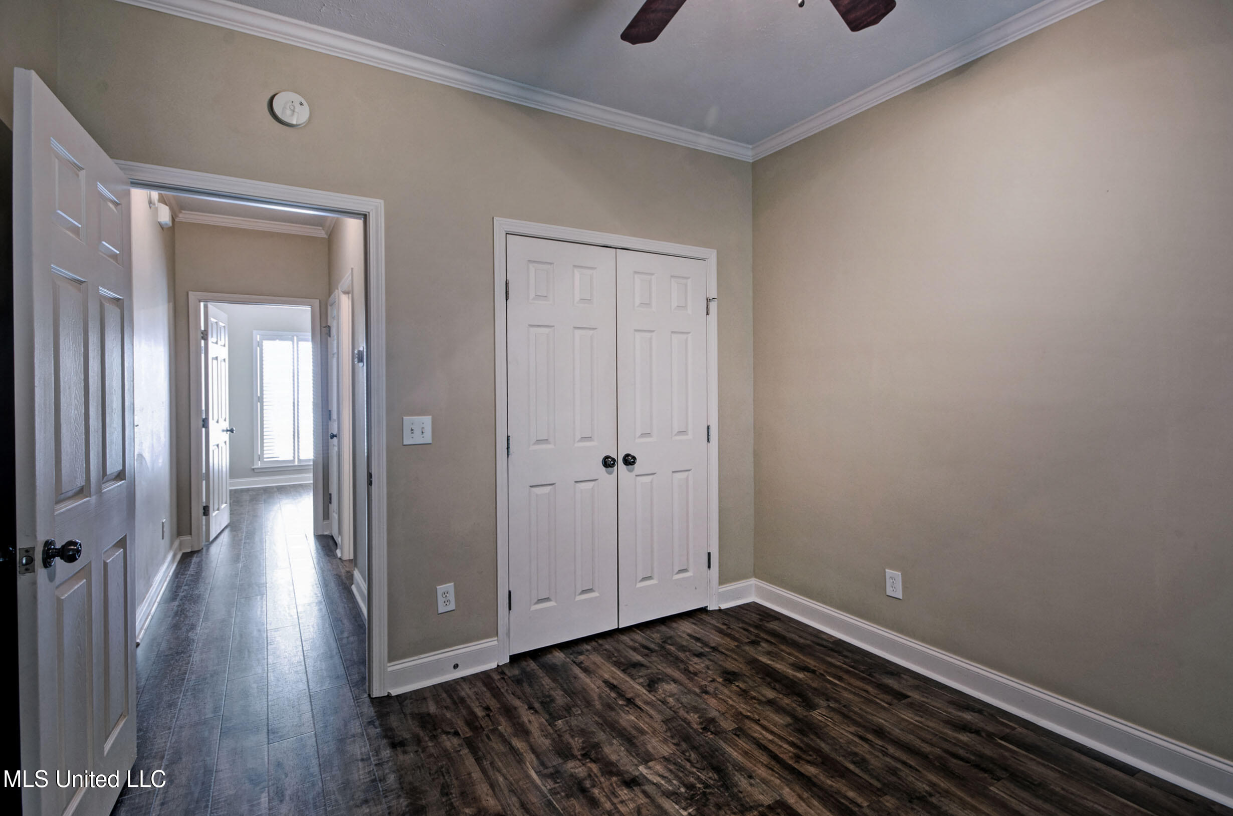 135 Seville Way Property Photo 27