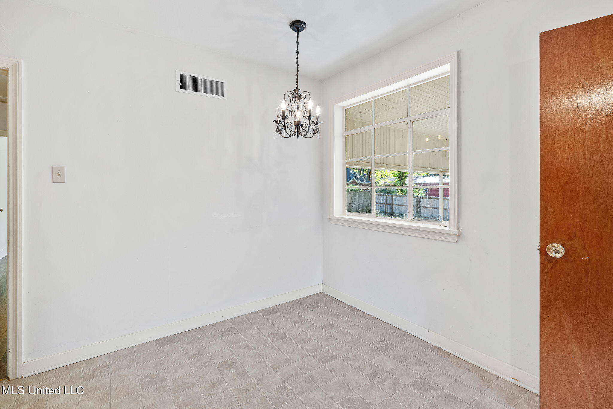 9355 Pigeon Roost Road Property Photo 14