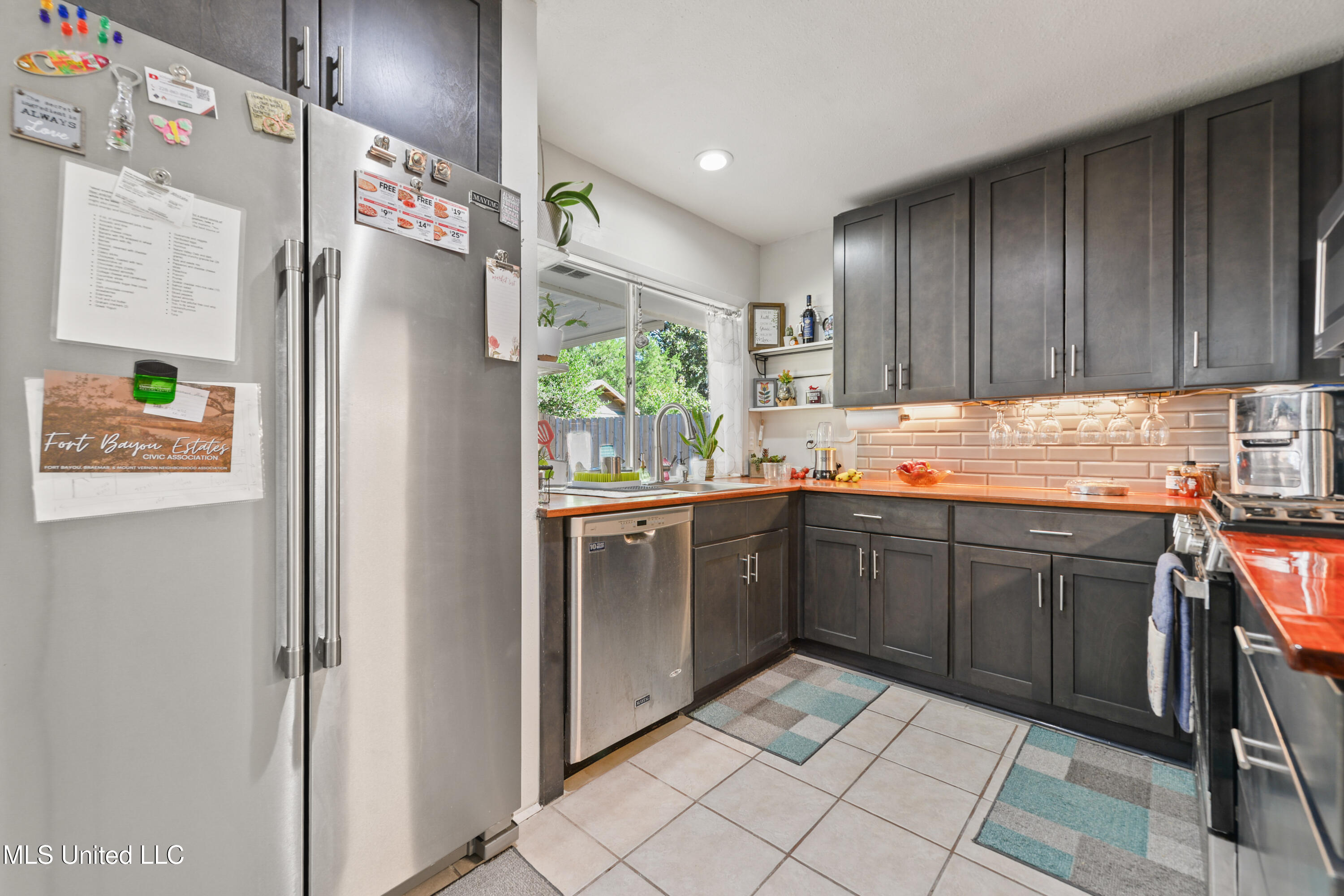 1214 Lancelot Lane Property Photo 3